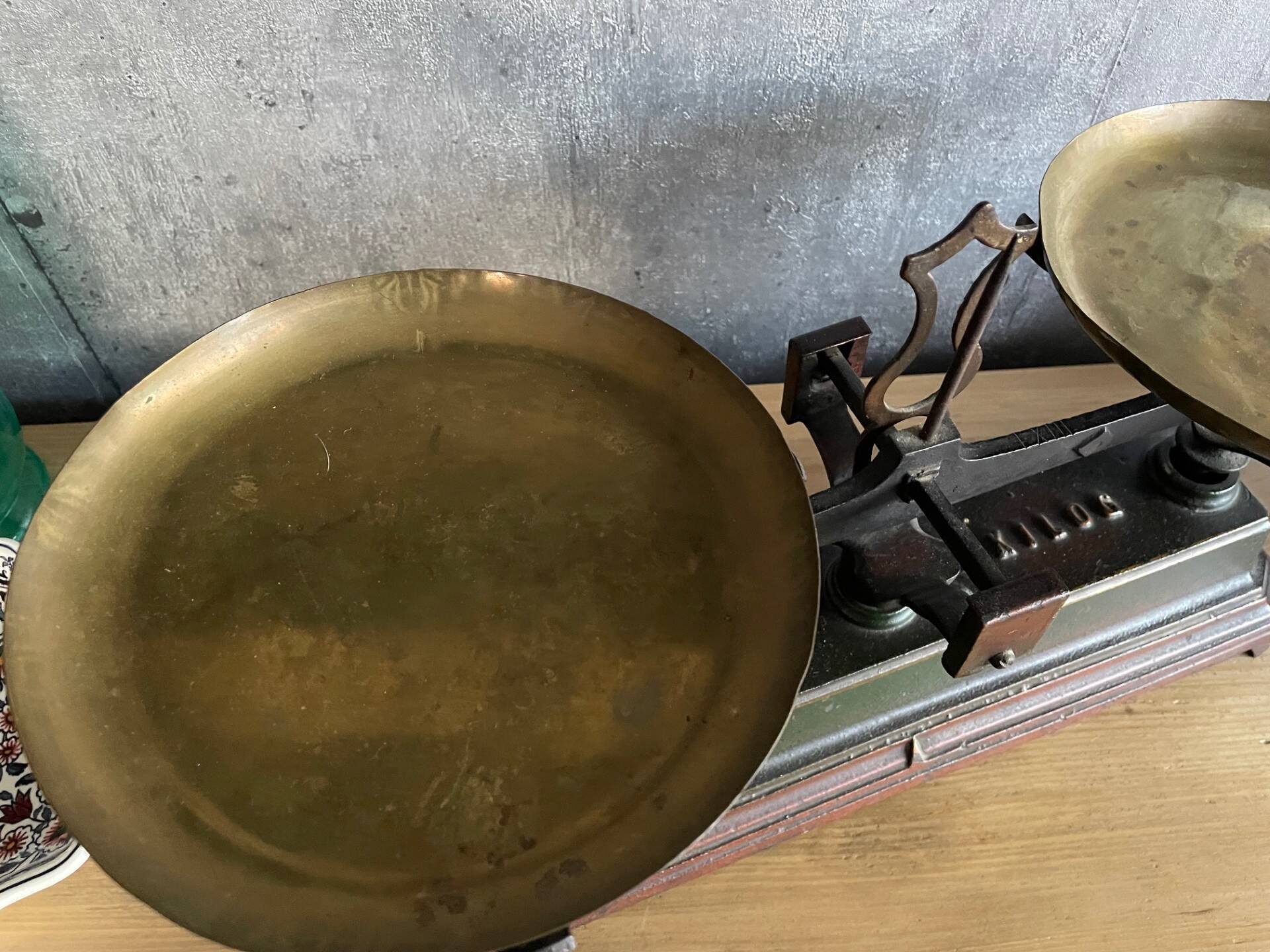 Balance à plateaux vintage