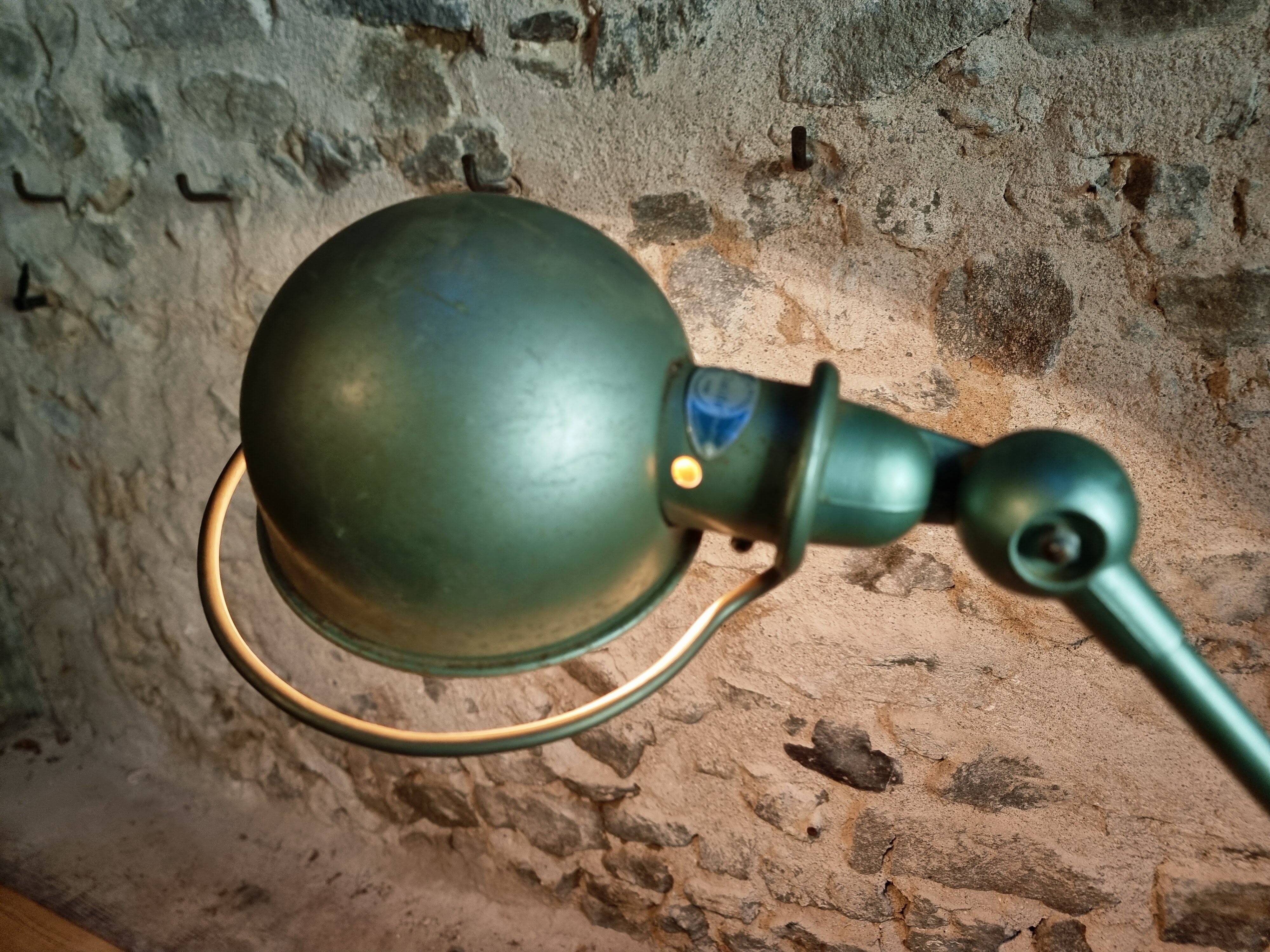 Lampe industrielle vintage Jieldé à 3 bras verte – Lampe de travail française réglable B22