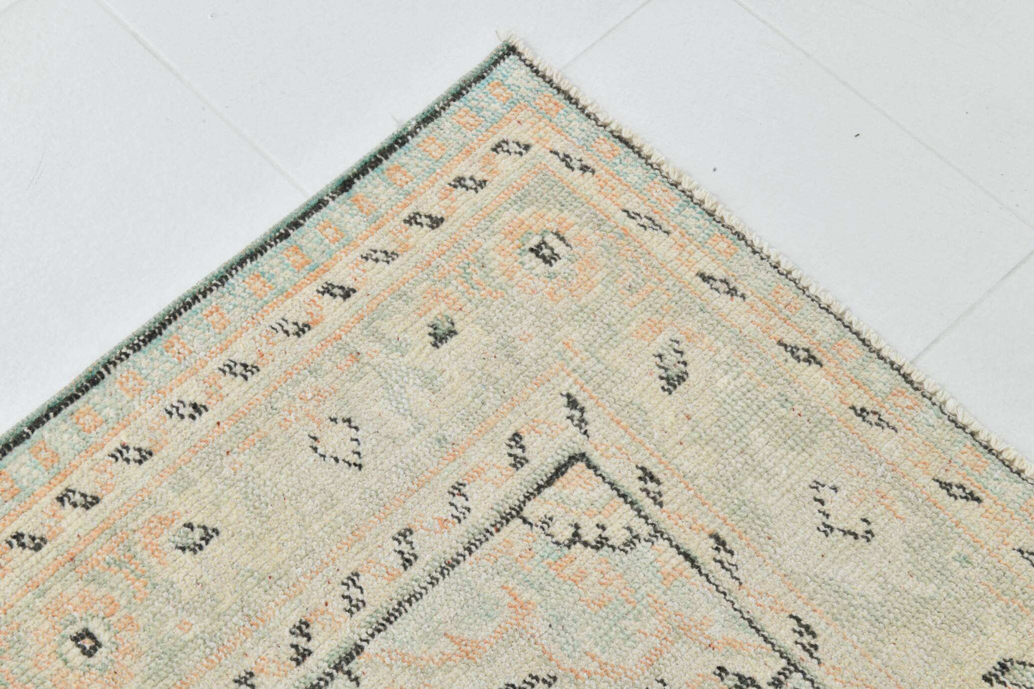 5x9 Soft Orange Handwoven Vintage Persian Rug, 157x263 Cm