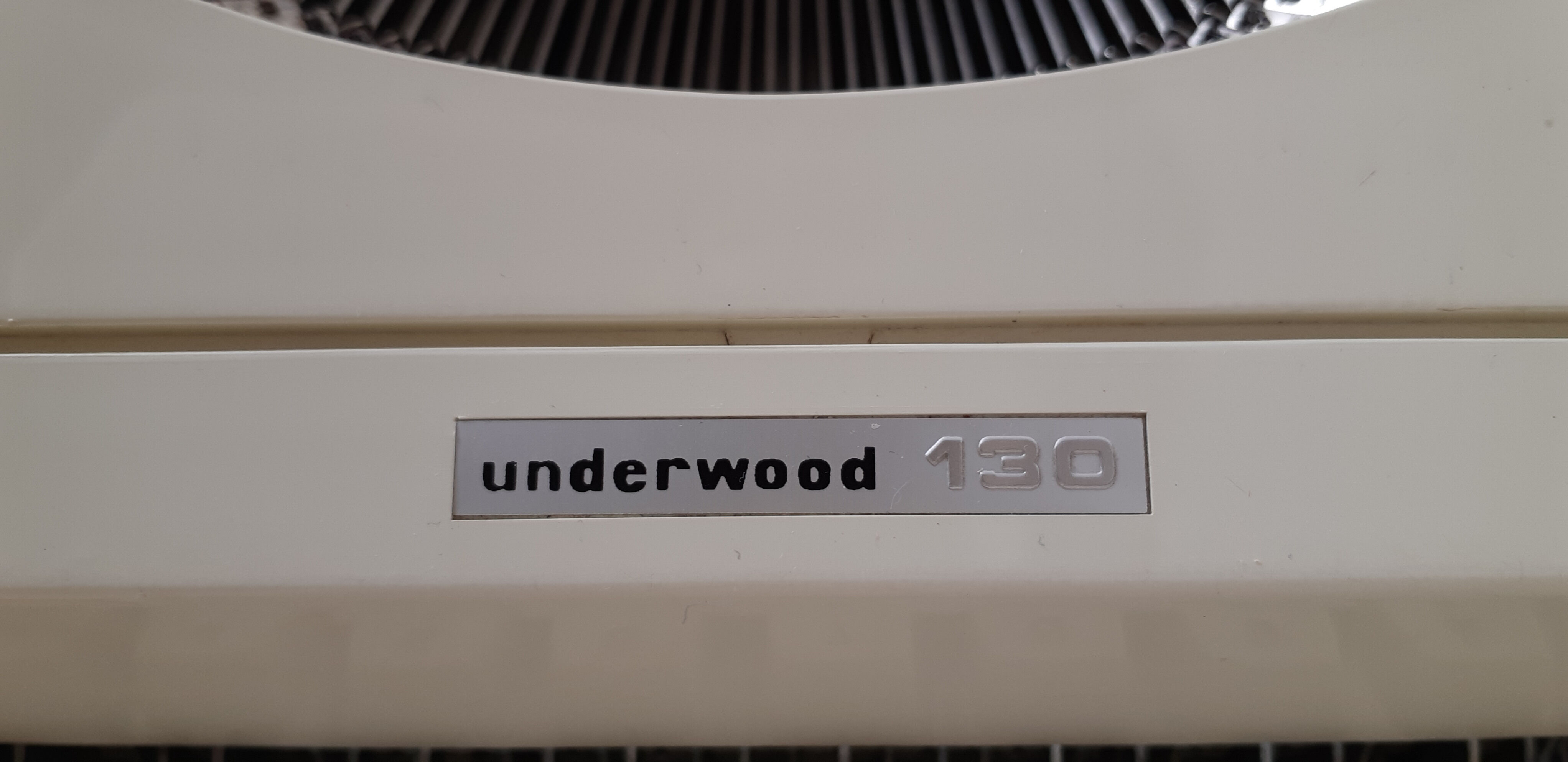 White functional underwood typewriter