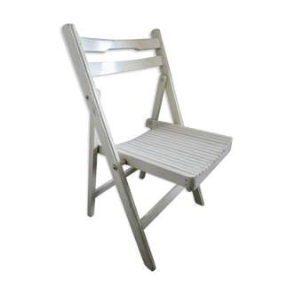 Chaise pliante en bois patine crème des années 70