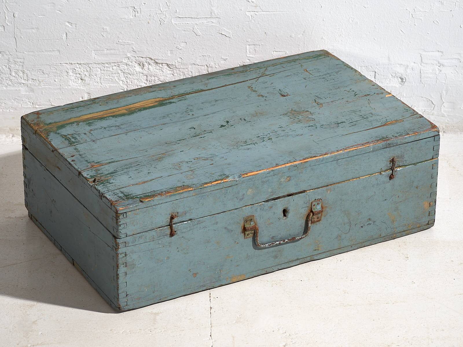 Antique light blue patinated box (c.1920)