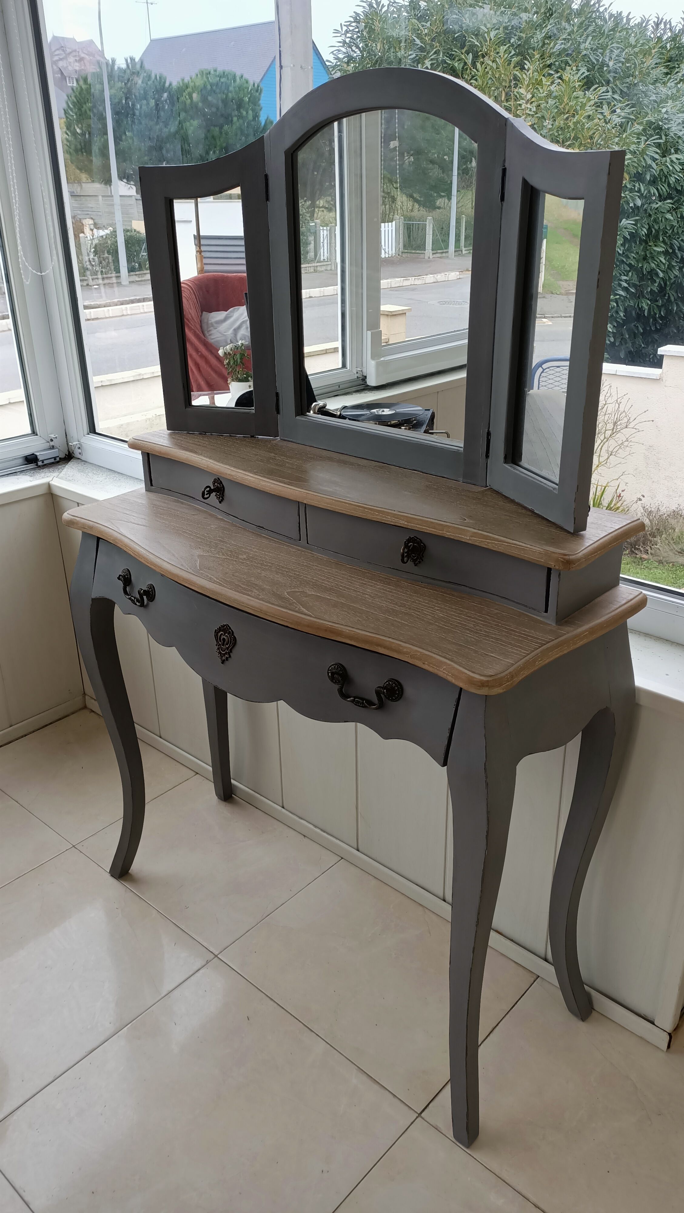 Coiffeuse à miroir triptyque