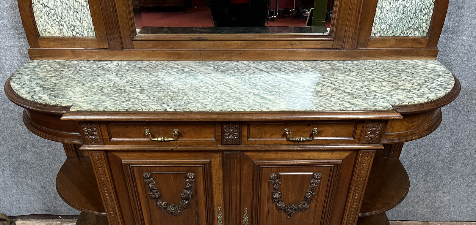 Sideboard in a row Louis XVI half-moon walnut around 1850