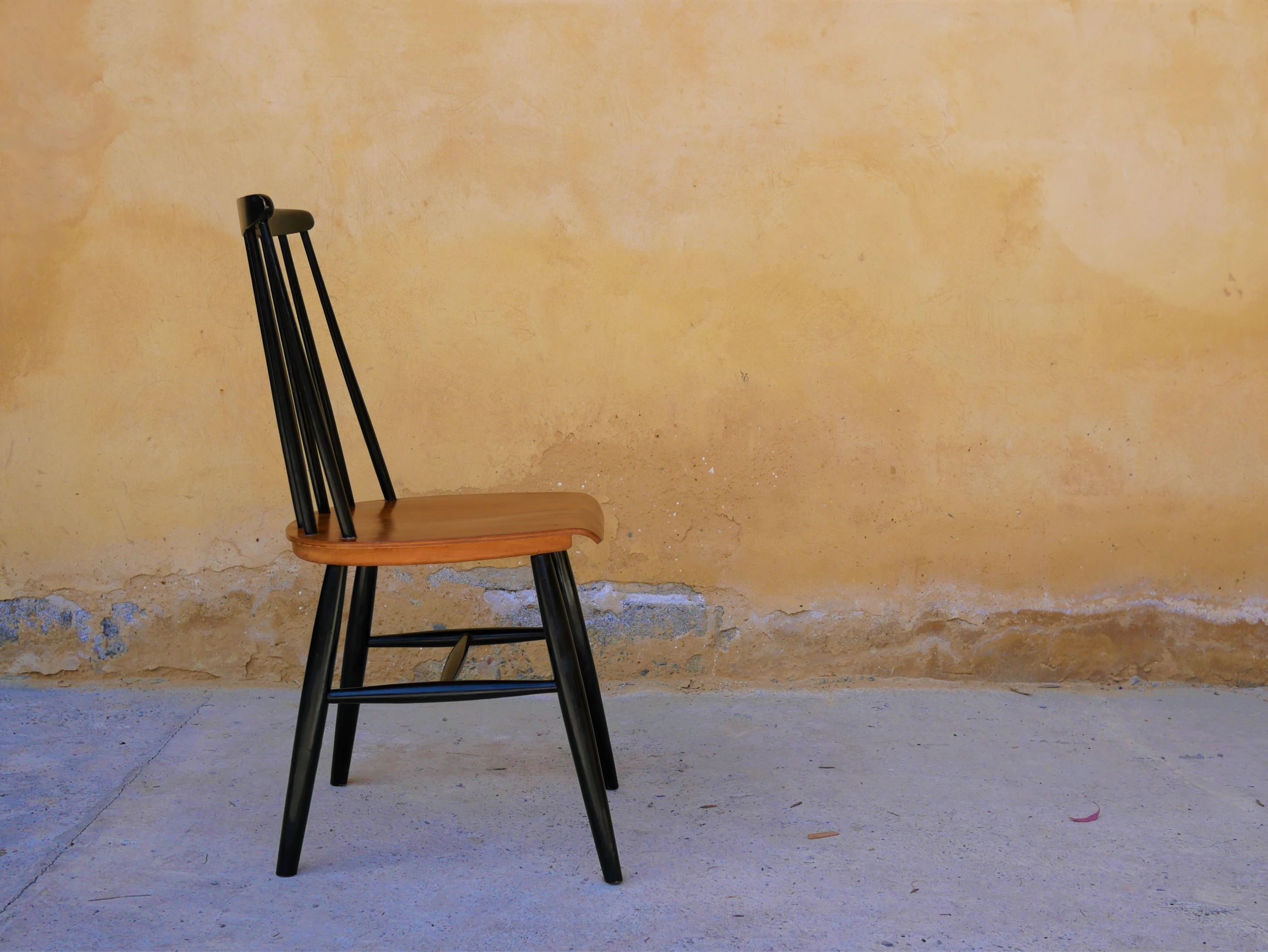 Chaise scandinave par I.Tapiovaara modèle « Fanett »