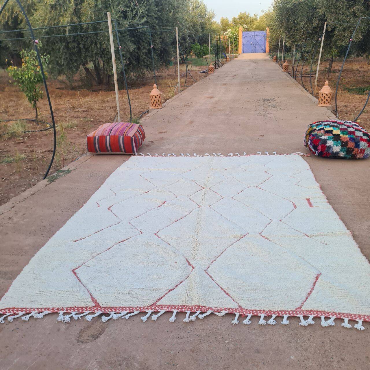 Handmade Moroccan Berber rug 300 x 200 cm
