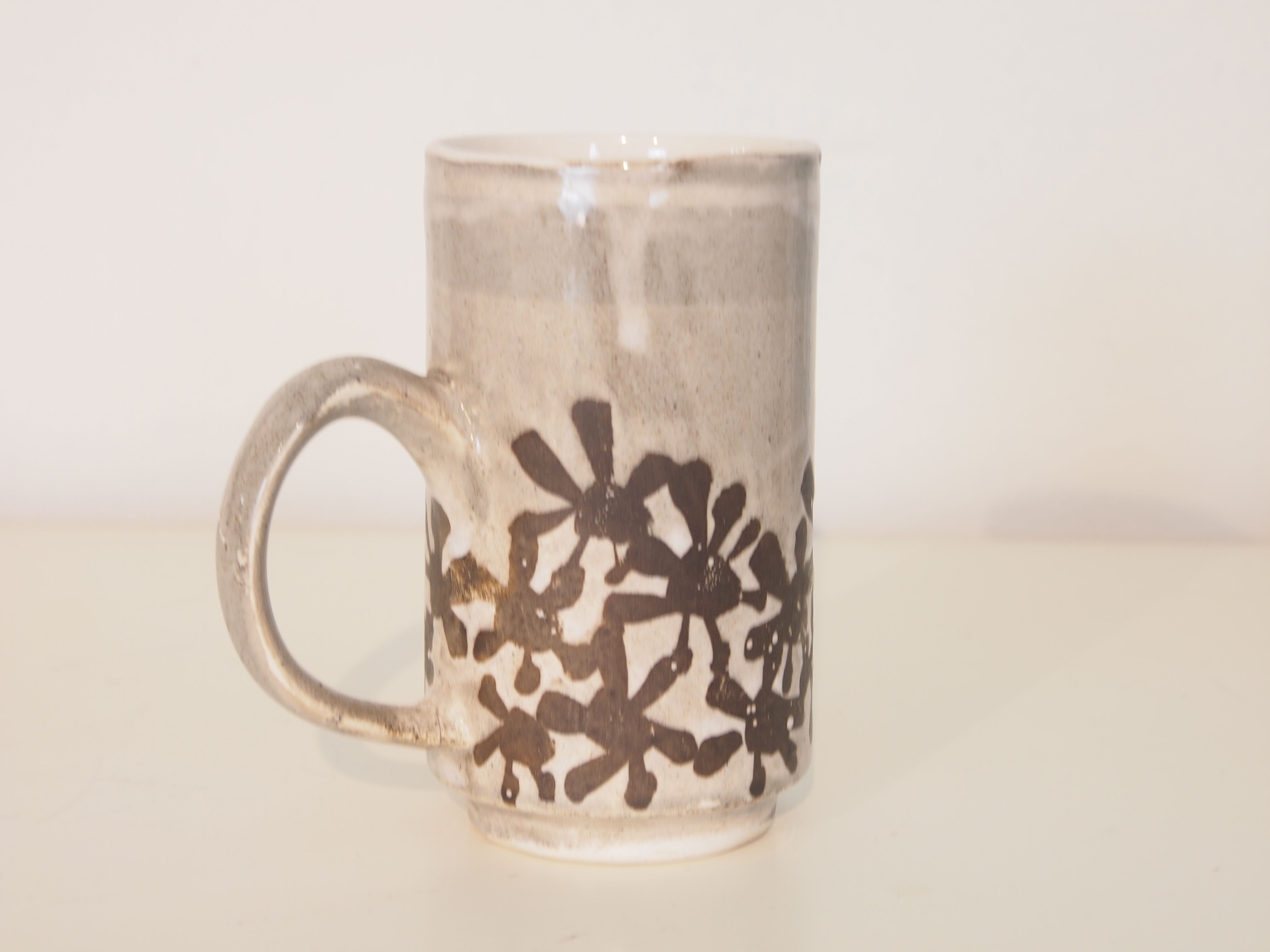 Set of 4 vintage mid century brutalist tea mugs by David Sharp