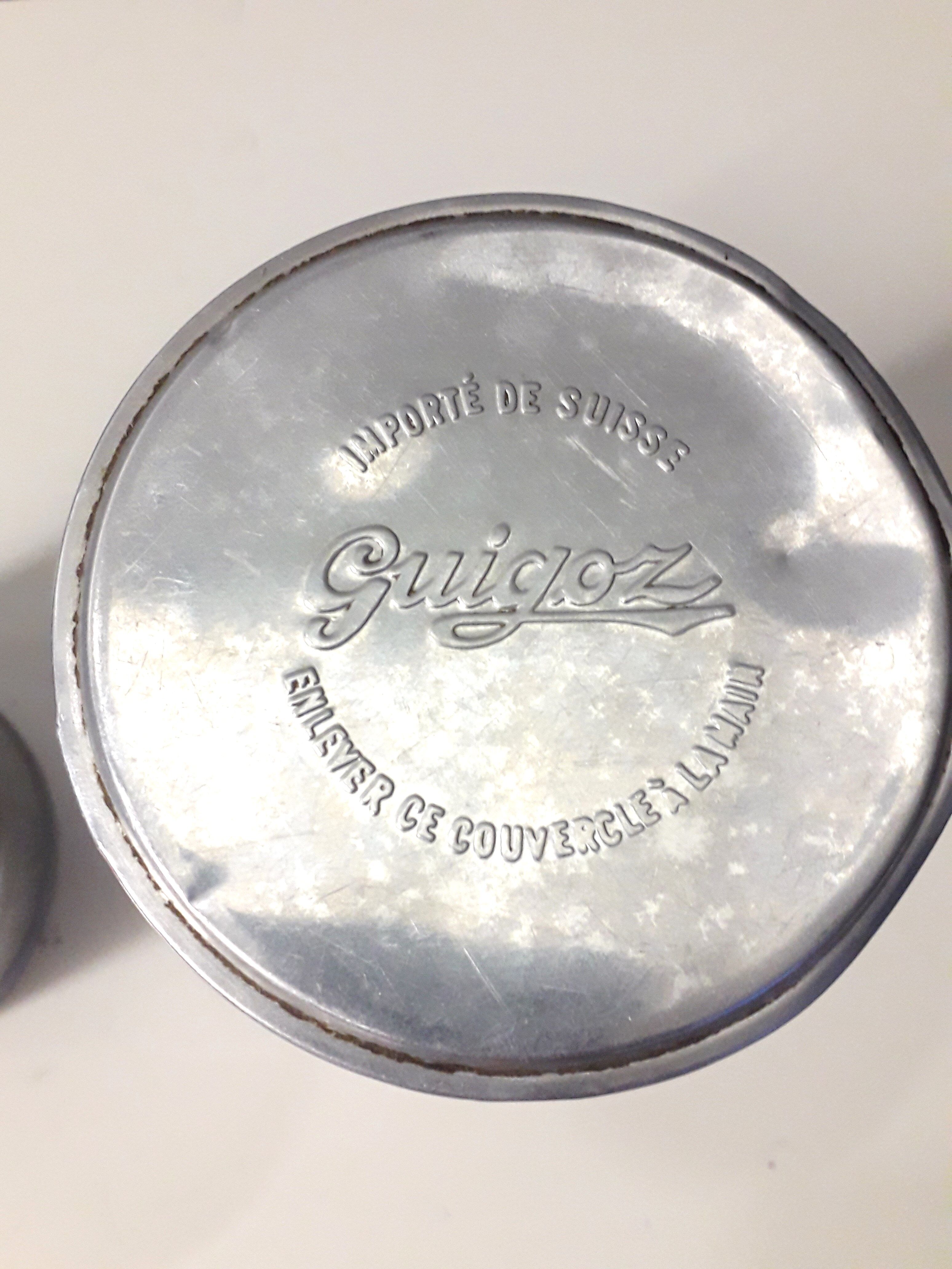 2 Guigoz boxes milk 50s Switzerland