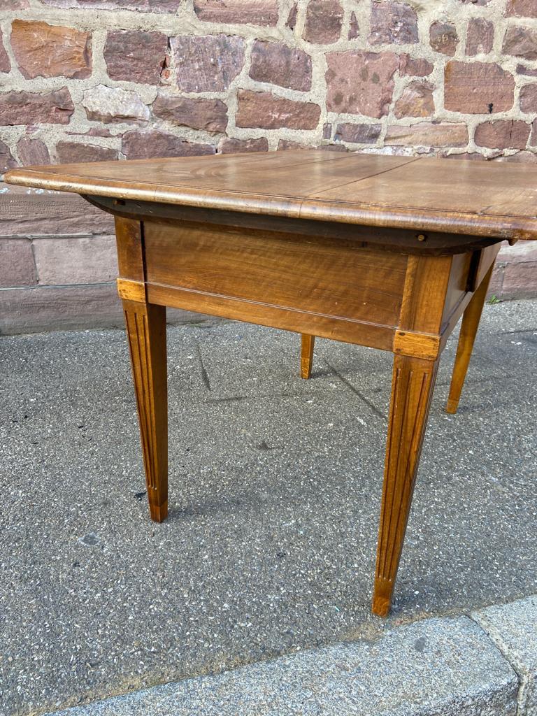 Alsatian farmhouse table Louis XVI walnut