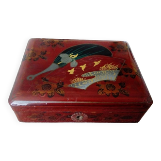 Small lacquered wooden box decorated with fans and birds.