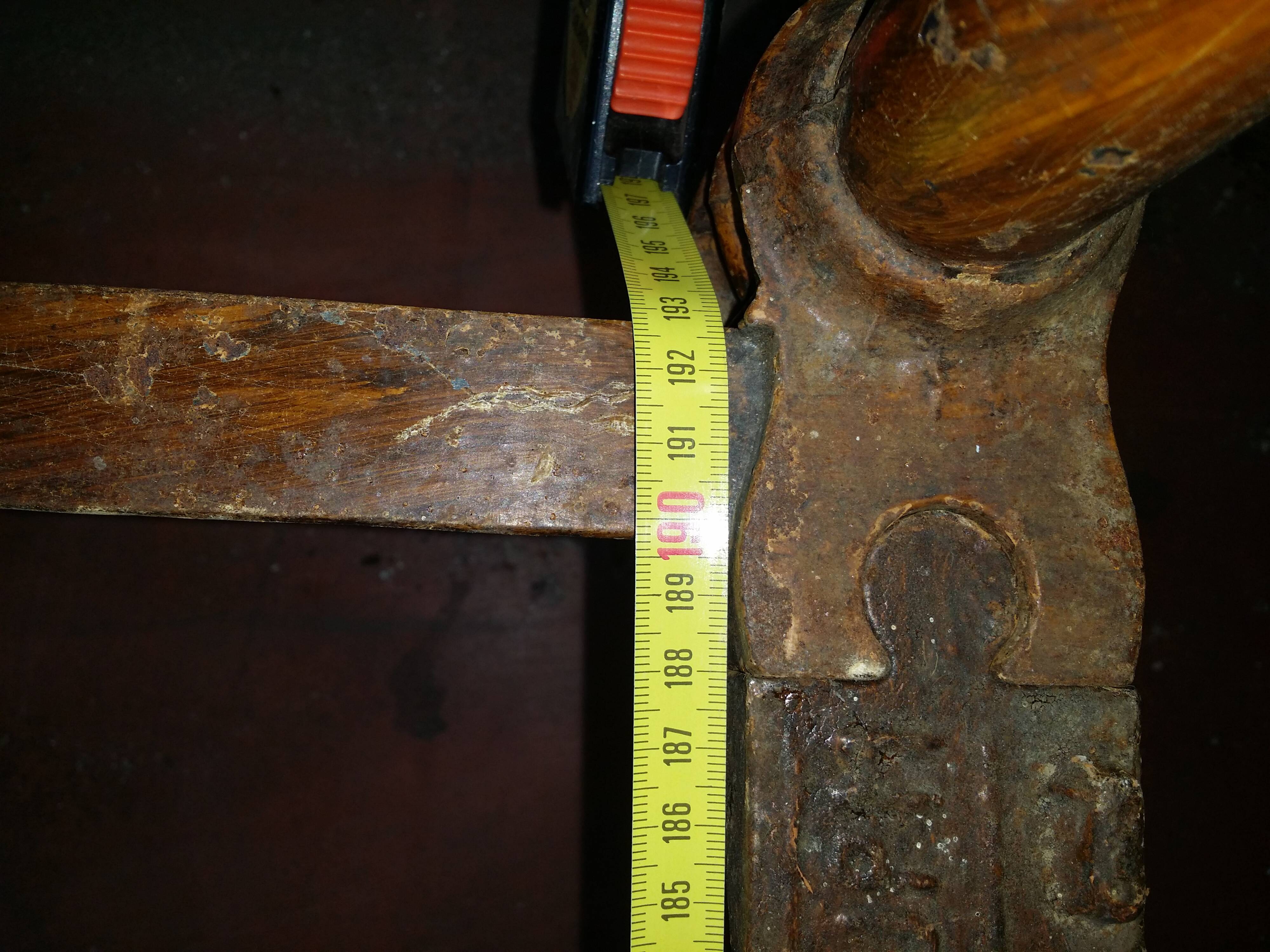 Iron bed garden bench