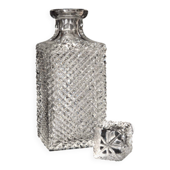 Crystal whisky decanter with mini spike pattern