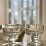 5 bubble glass cups.