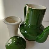Coffee maker with filter