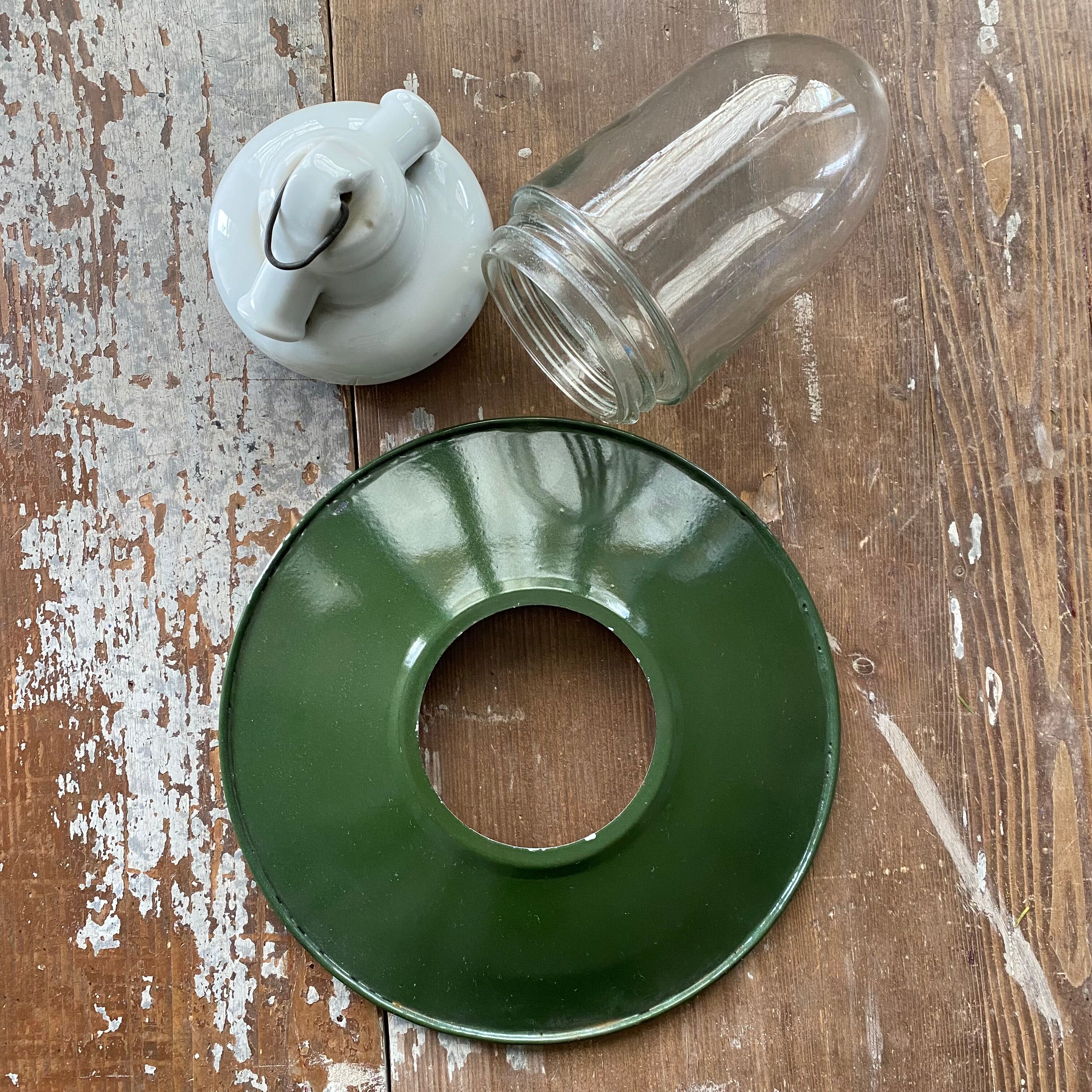 Industrial hanging lamp