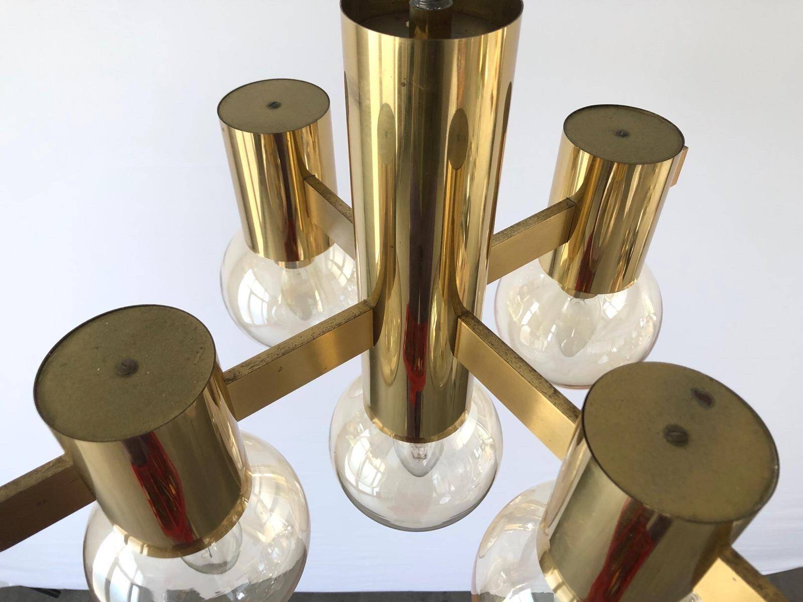 Lustre en laiton et verre fumé attr. H. Agnes Jacobsson, années 1960, Suède