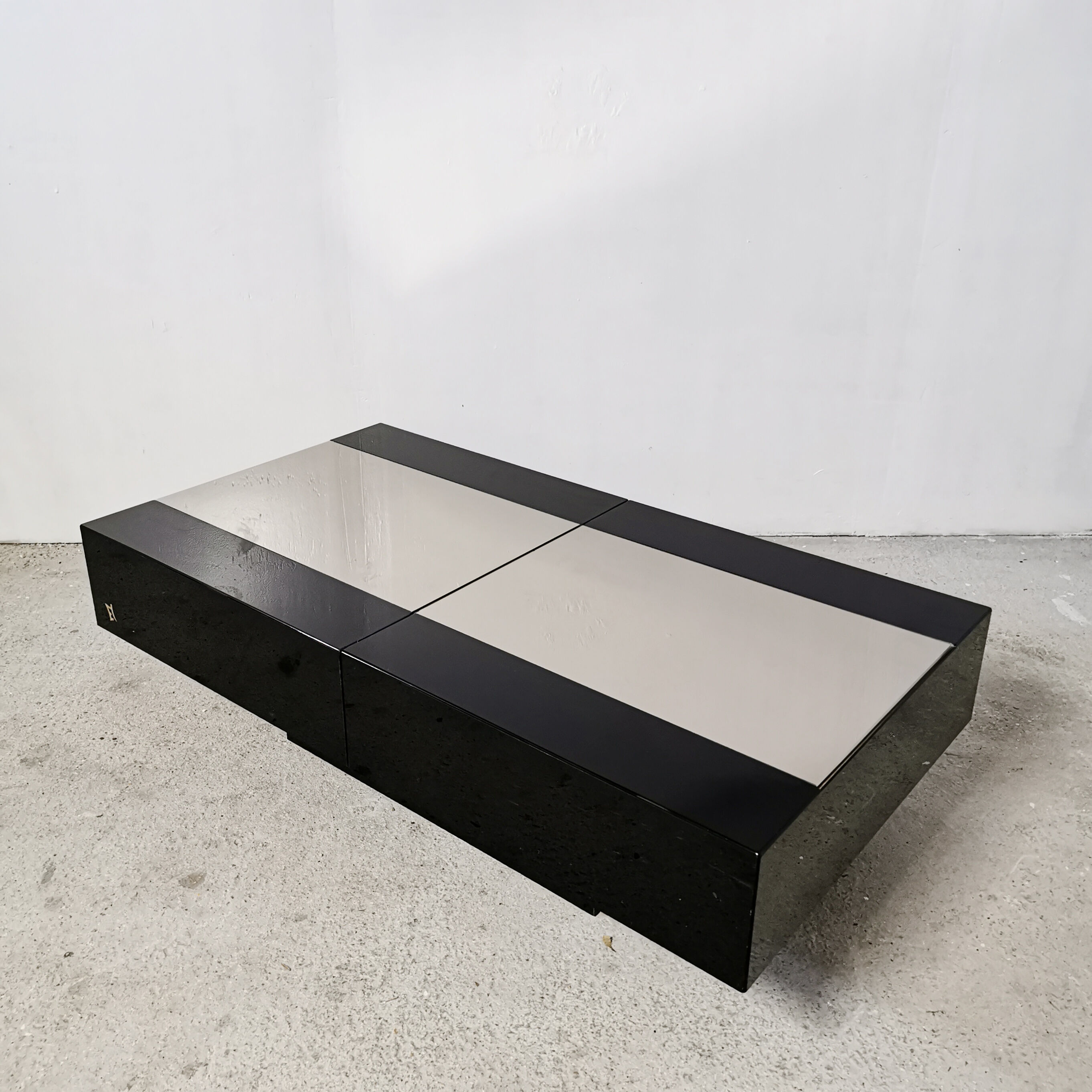 Table basse bar de Eric Maville 1970