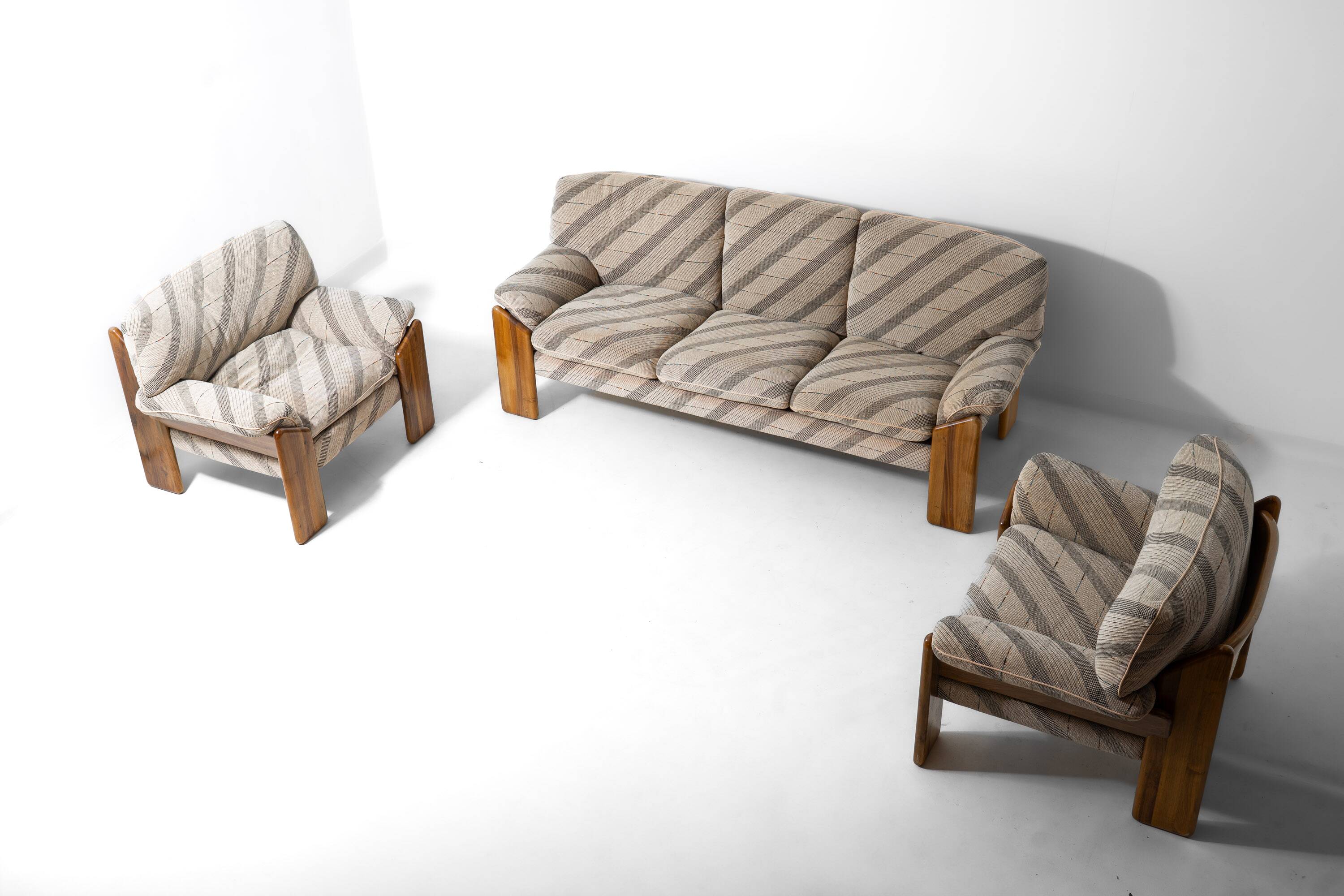 Vintage 'Sapporo' sofa by Mobil Girgi, 1970s