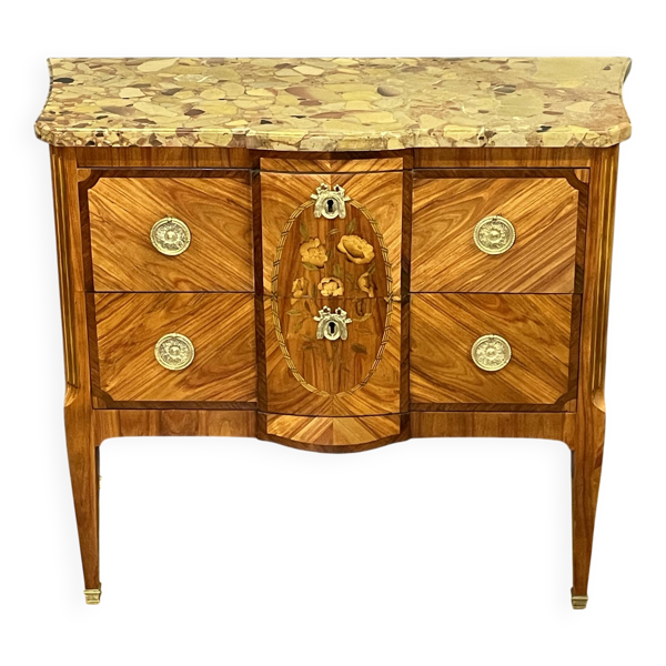 Commode transition à ressaut central vers 1880