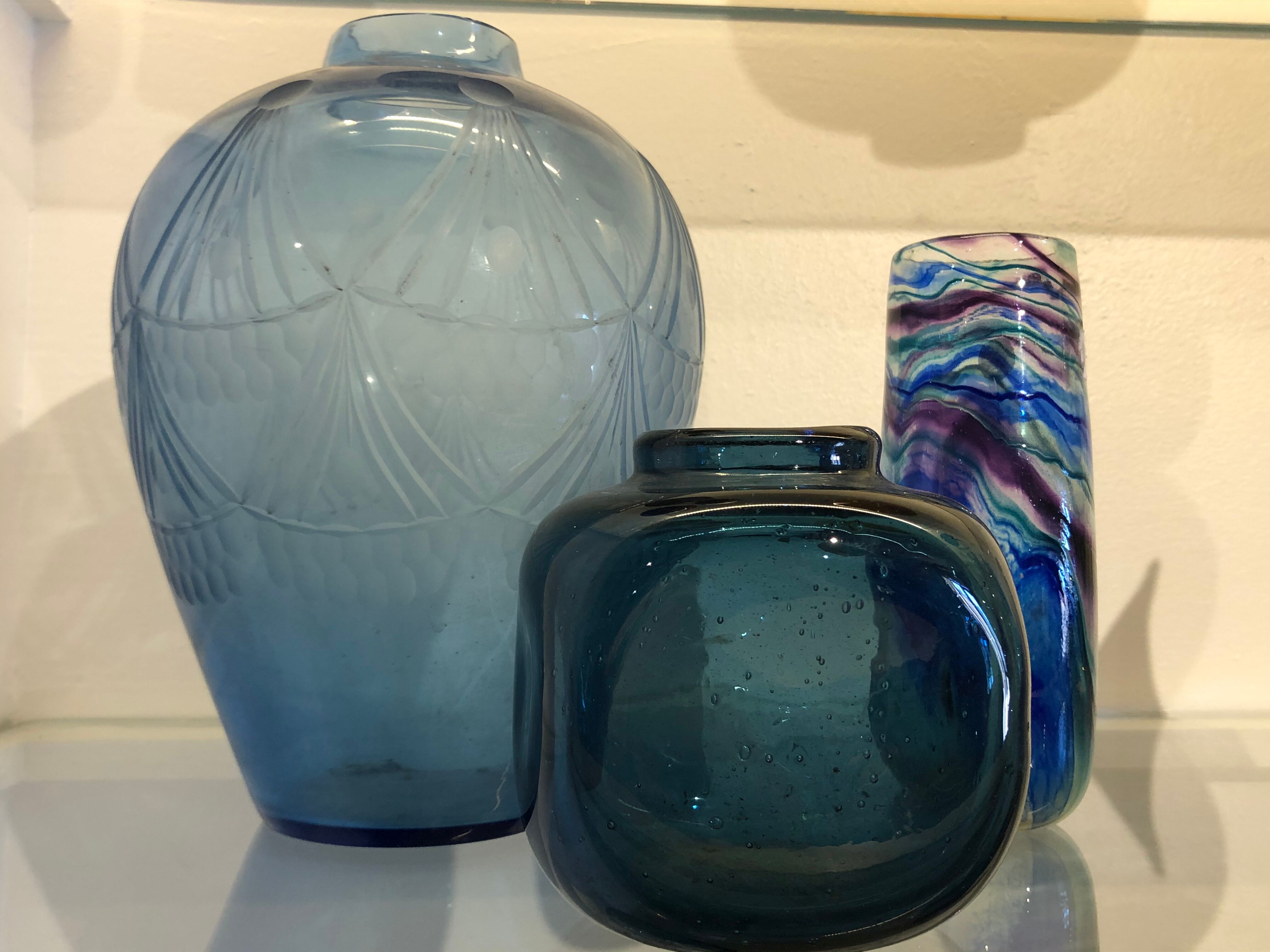Blue vase in engraved glass paste