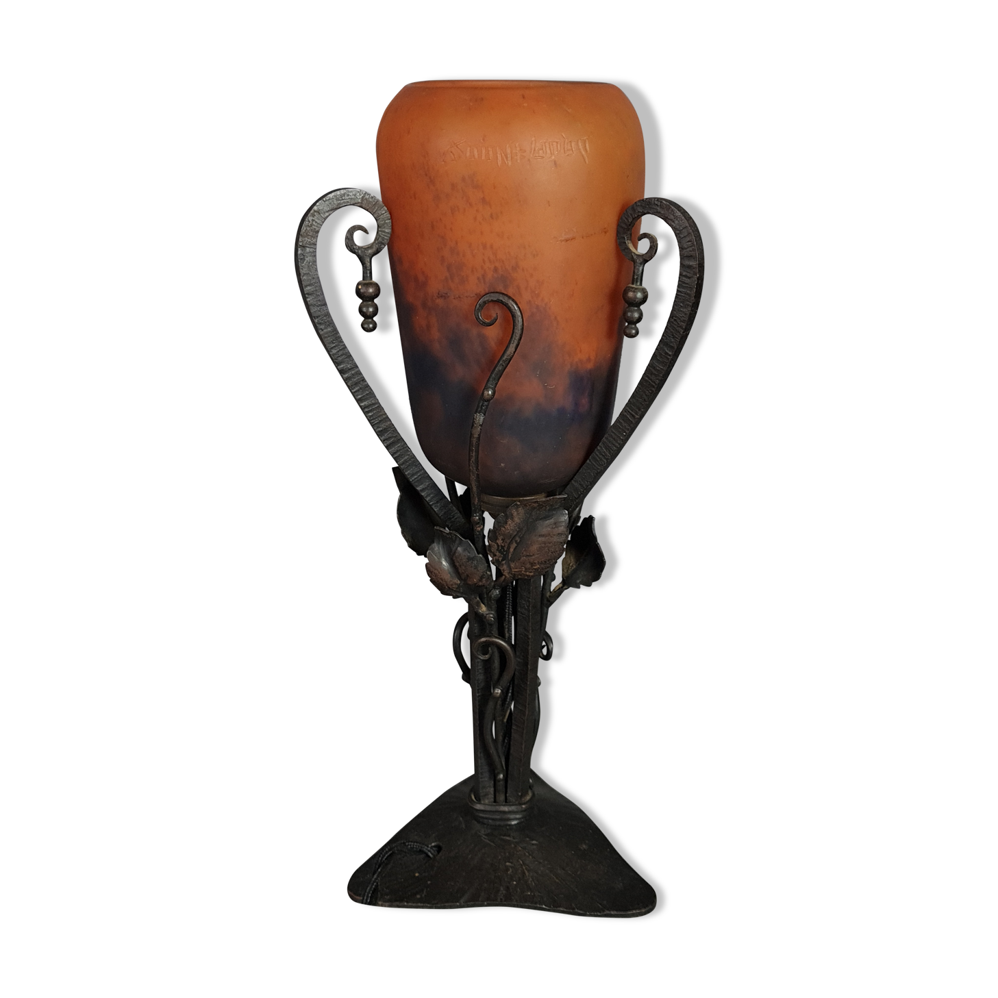 Daum, art-deco table lamp wrought iron tulip glass signed sb