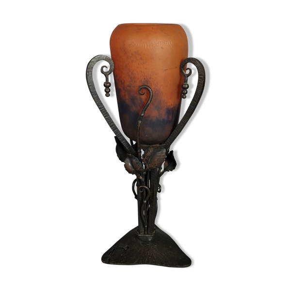 Daum, lampe de table art-déco fer forgé tulipe verre signée sb