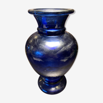 Vase bleu en verre