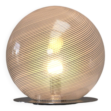 Grande lampe de table en verre globe