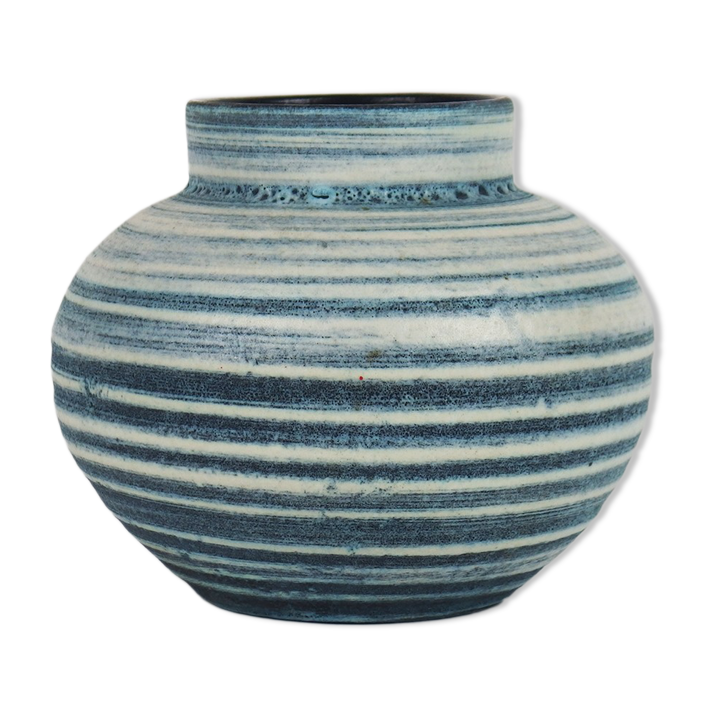 Ceramic vase from Accolay