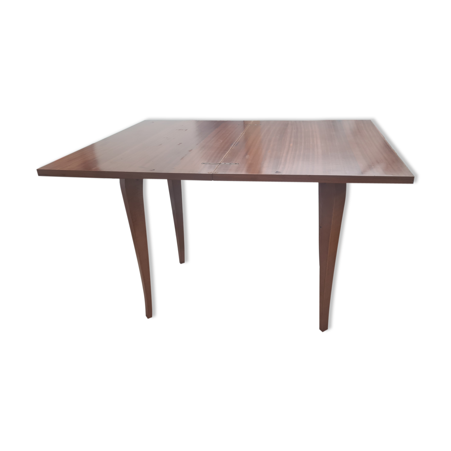 Beautiful vintage table unfolding