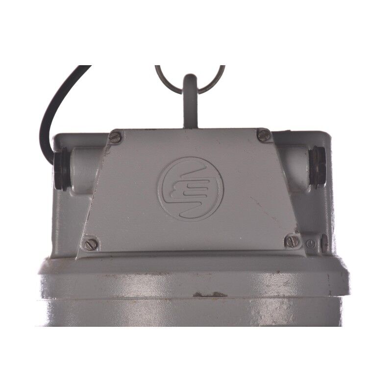 Aluminum industrial lamp