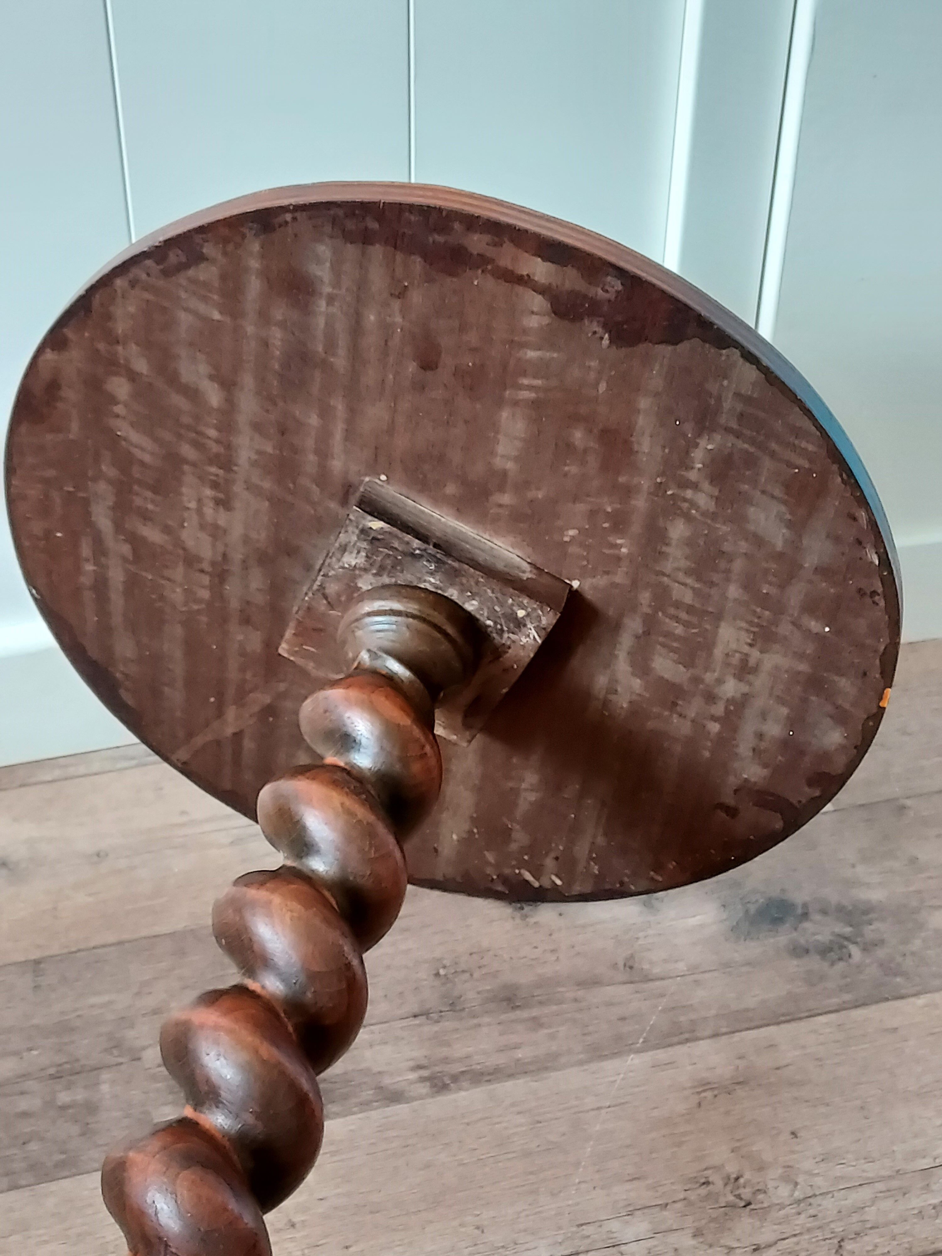 End of sofa style arts and crafts