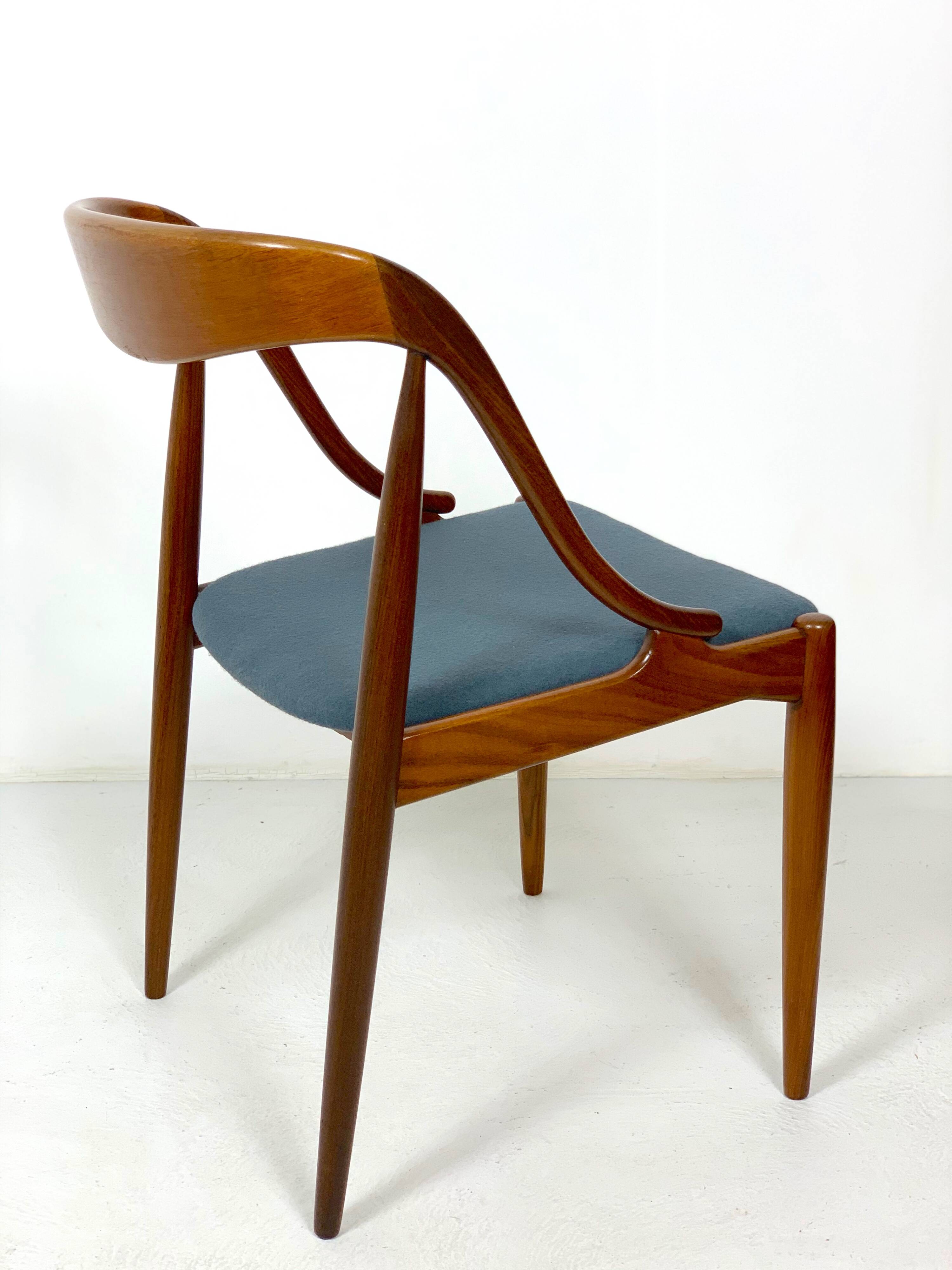Dining chair model 16 by Johannes Andersen for Uldum, 1960