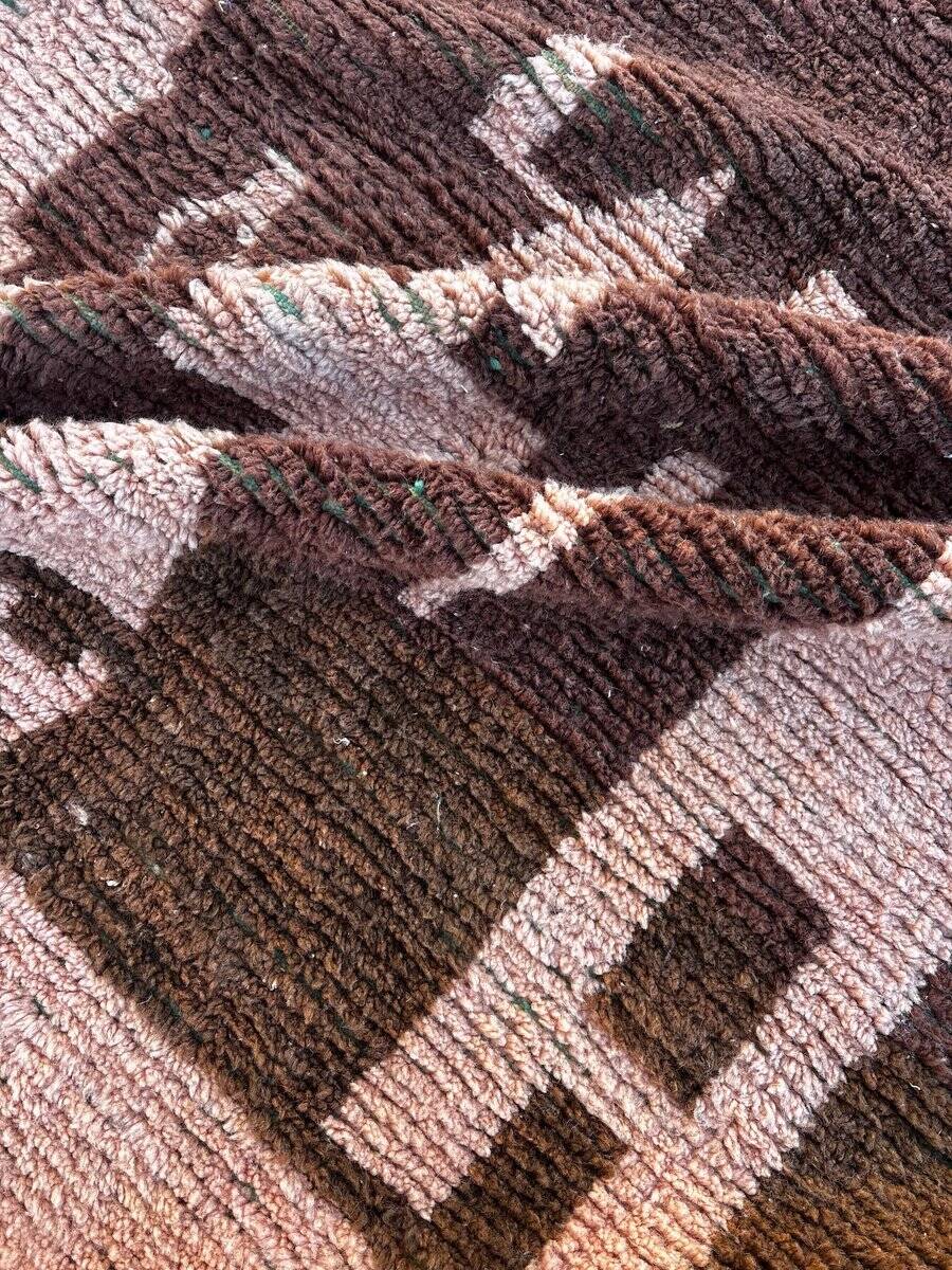 Moroccan Berber rug, Bohemian Boujad in wool.