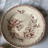 Trio of Onnaing plates with bindweed motif