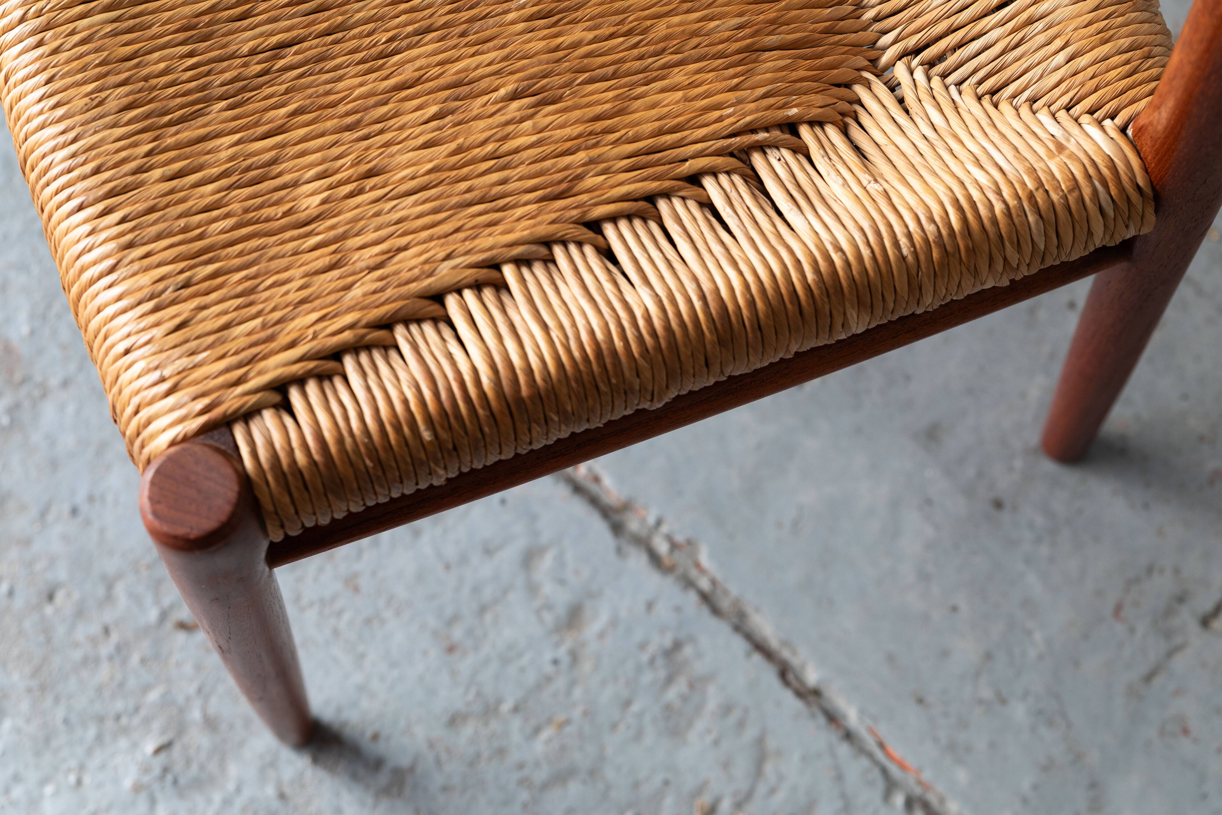 Set of 4 dning chairs 'Model 75' by Niels O. Moller