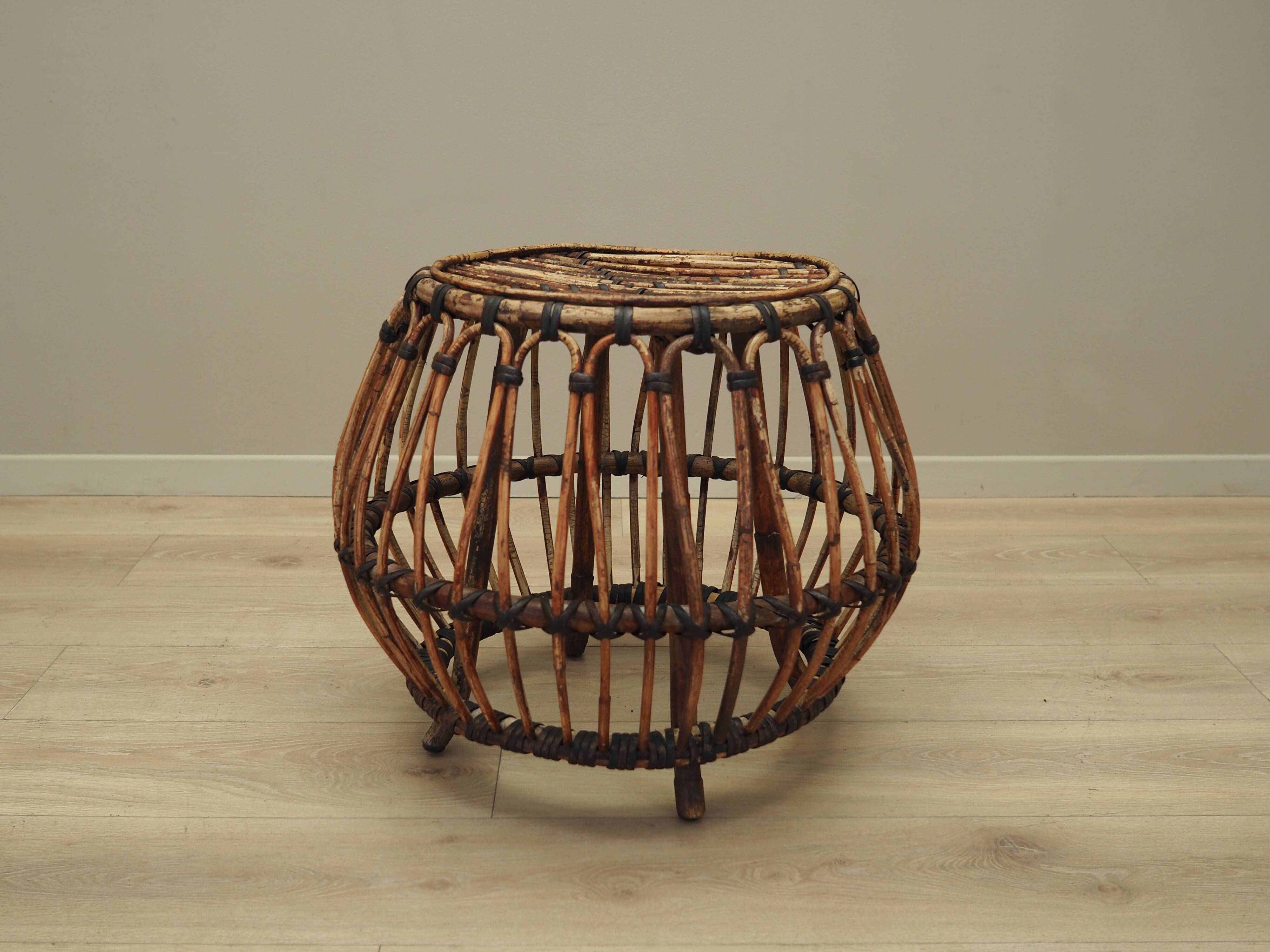 Wooden table, Danish design, 1960s, production: Denmark
