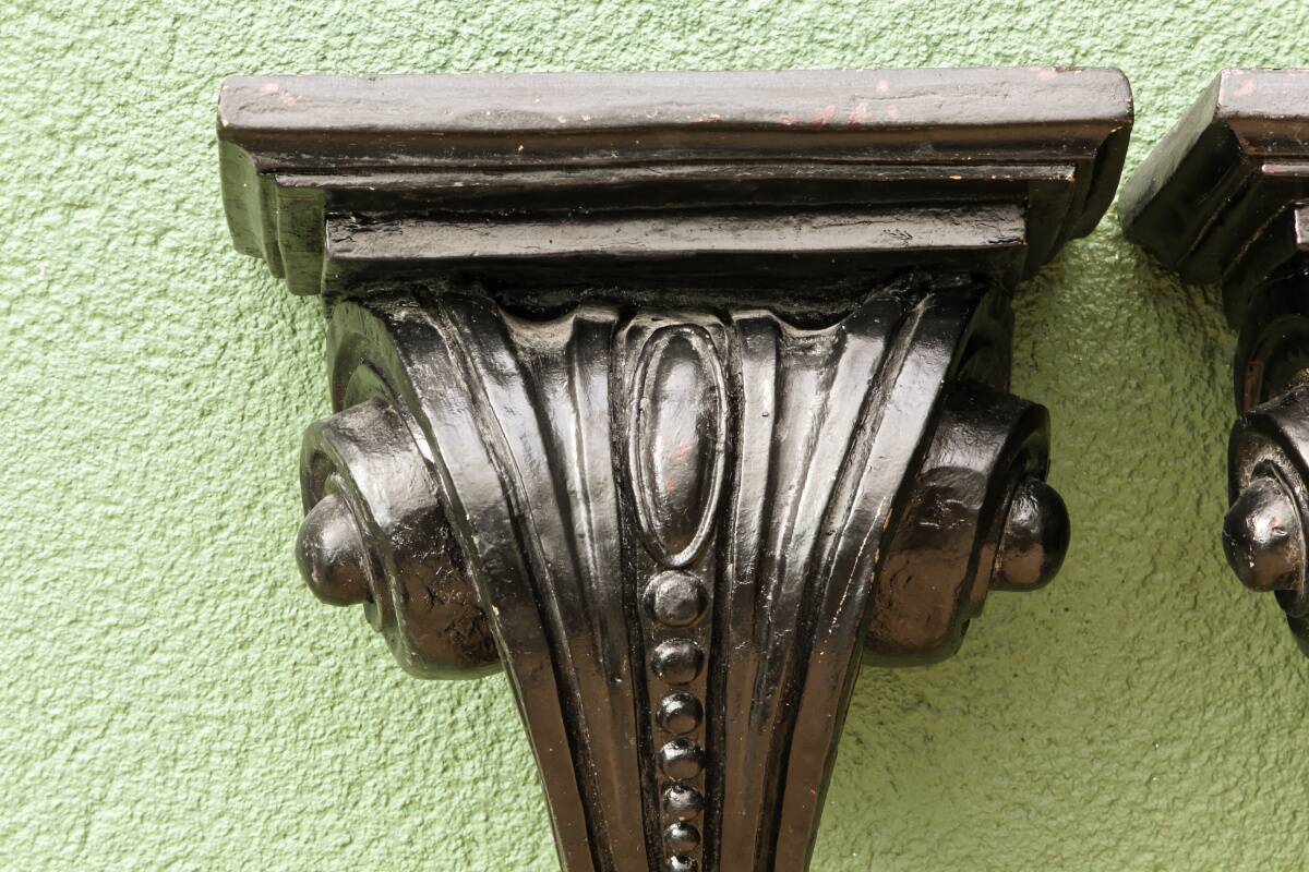 Pair of plaster wall brackets