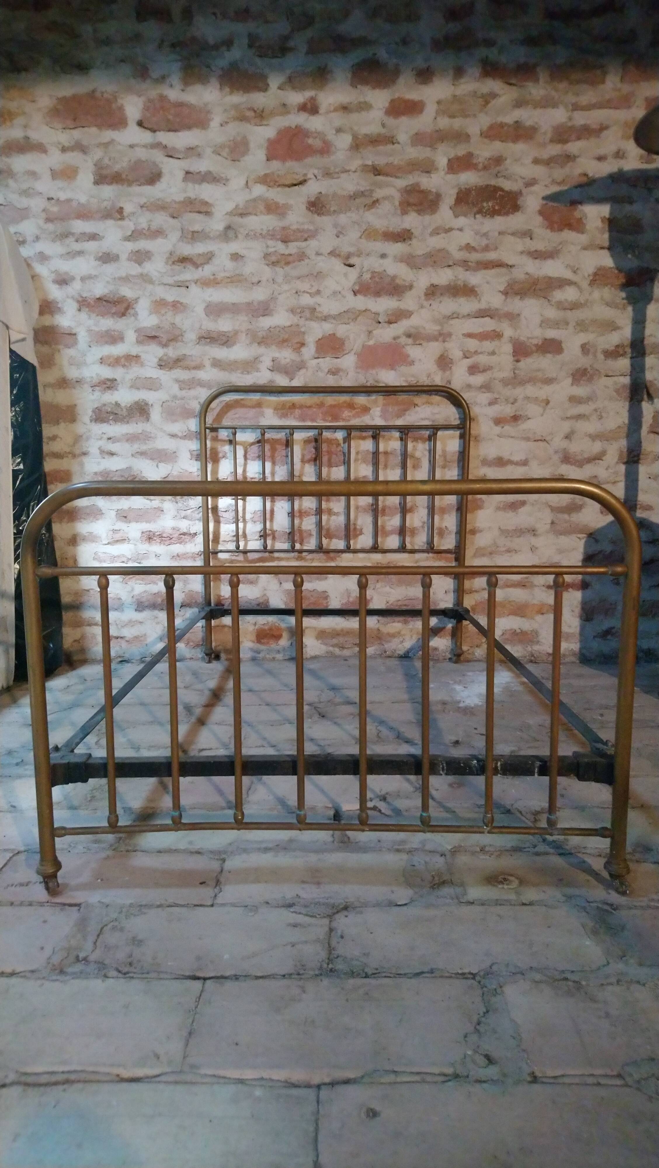 Antique brass bed 204x125