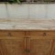 Buffet Art Déco en bois naturel, charme authentique.
