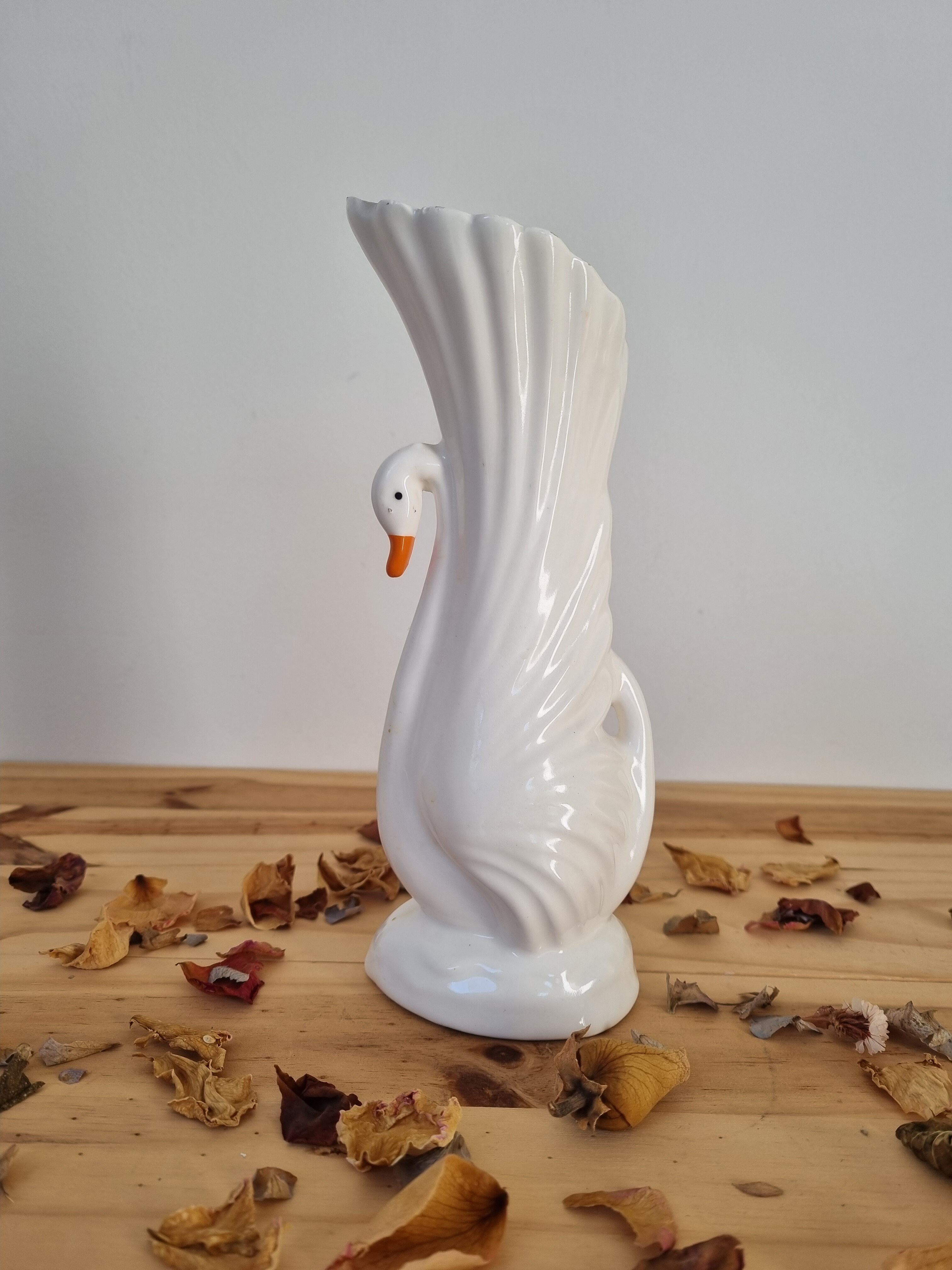 Vintage swan vase