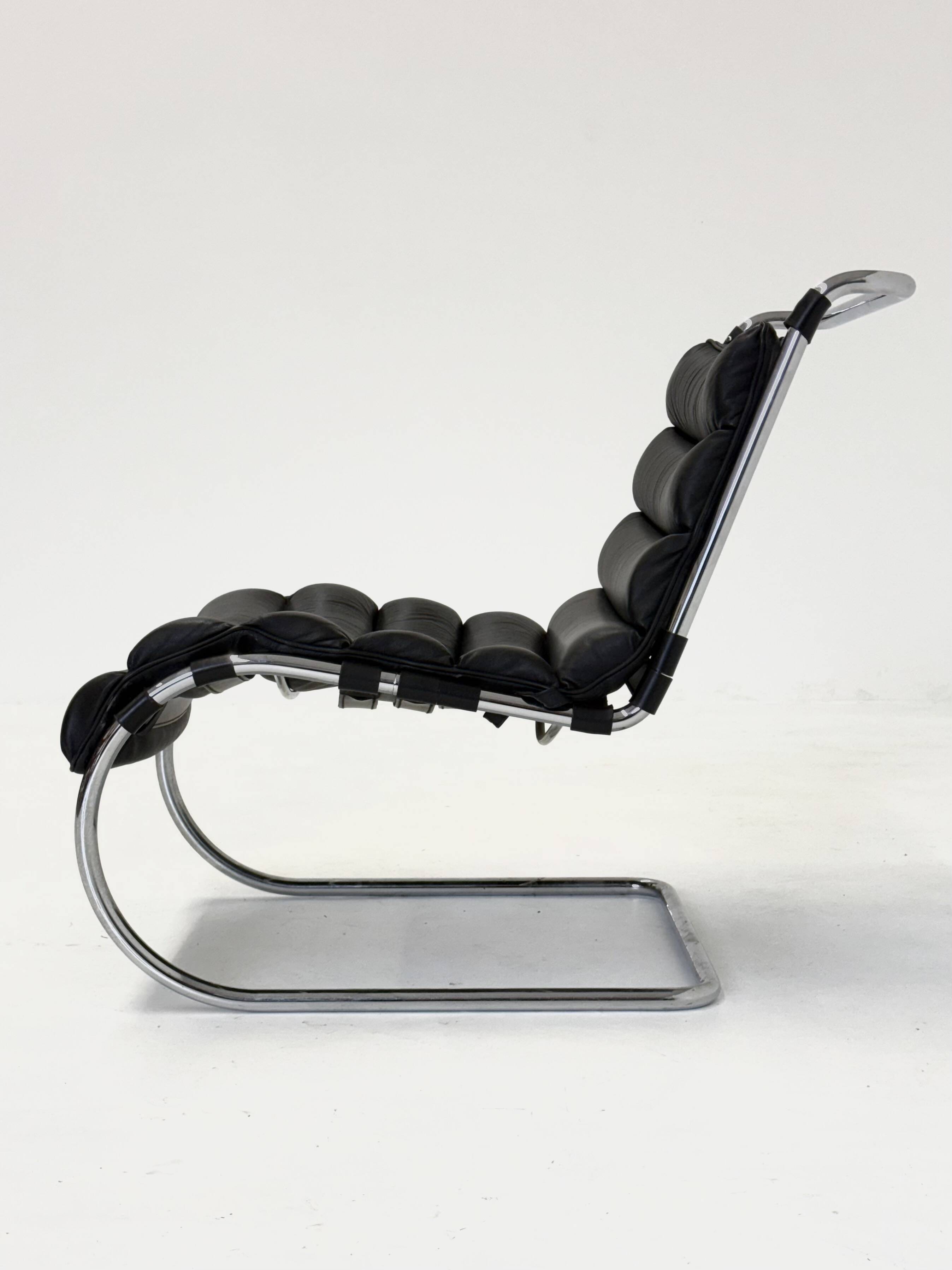 Fauteuil MR de Ludwig Mies van der Rohe pour Knoll