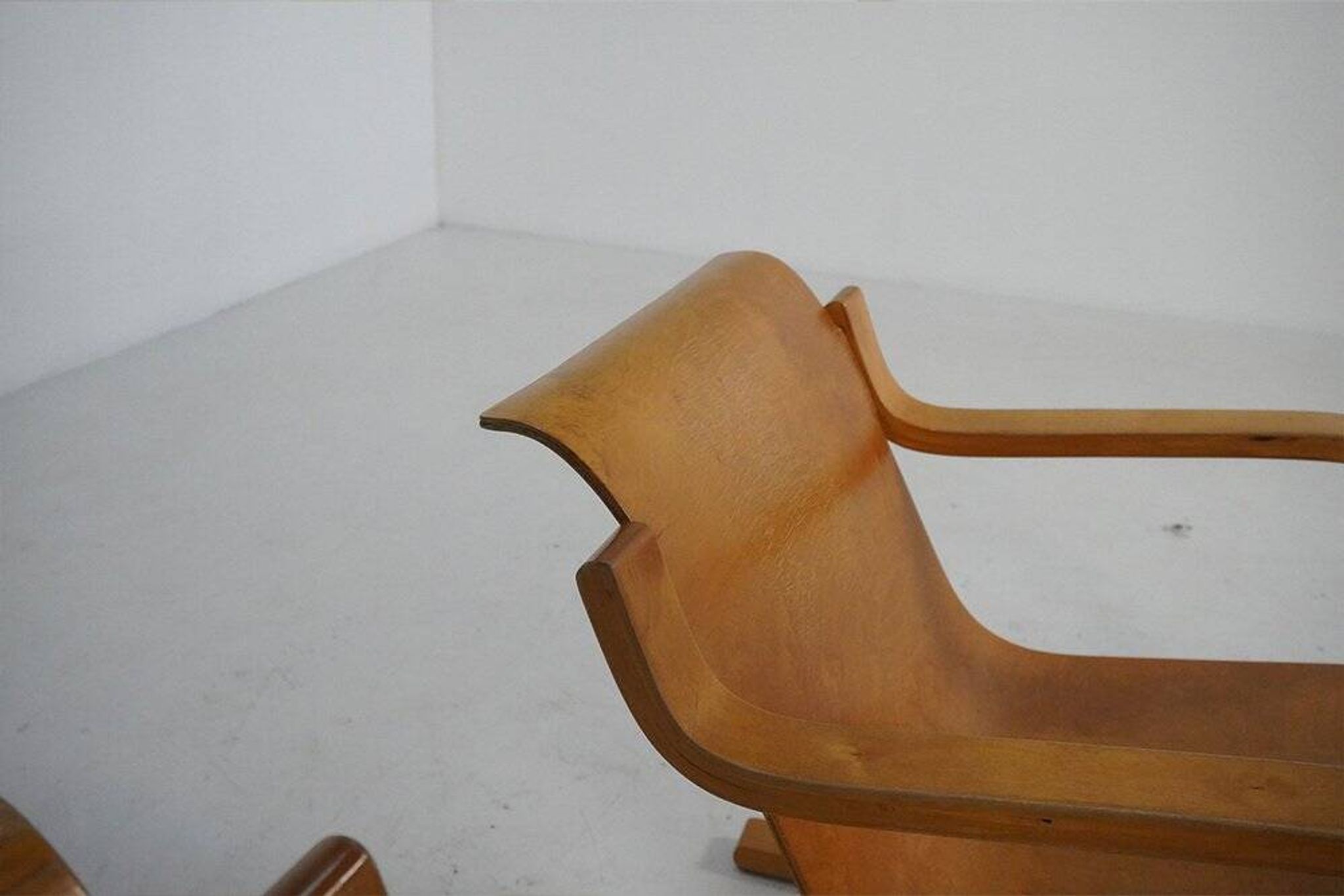 Ensemble de chaises longues cantilever n° 31 par Alvar Aalto, années 1930.