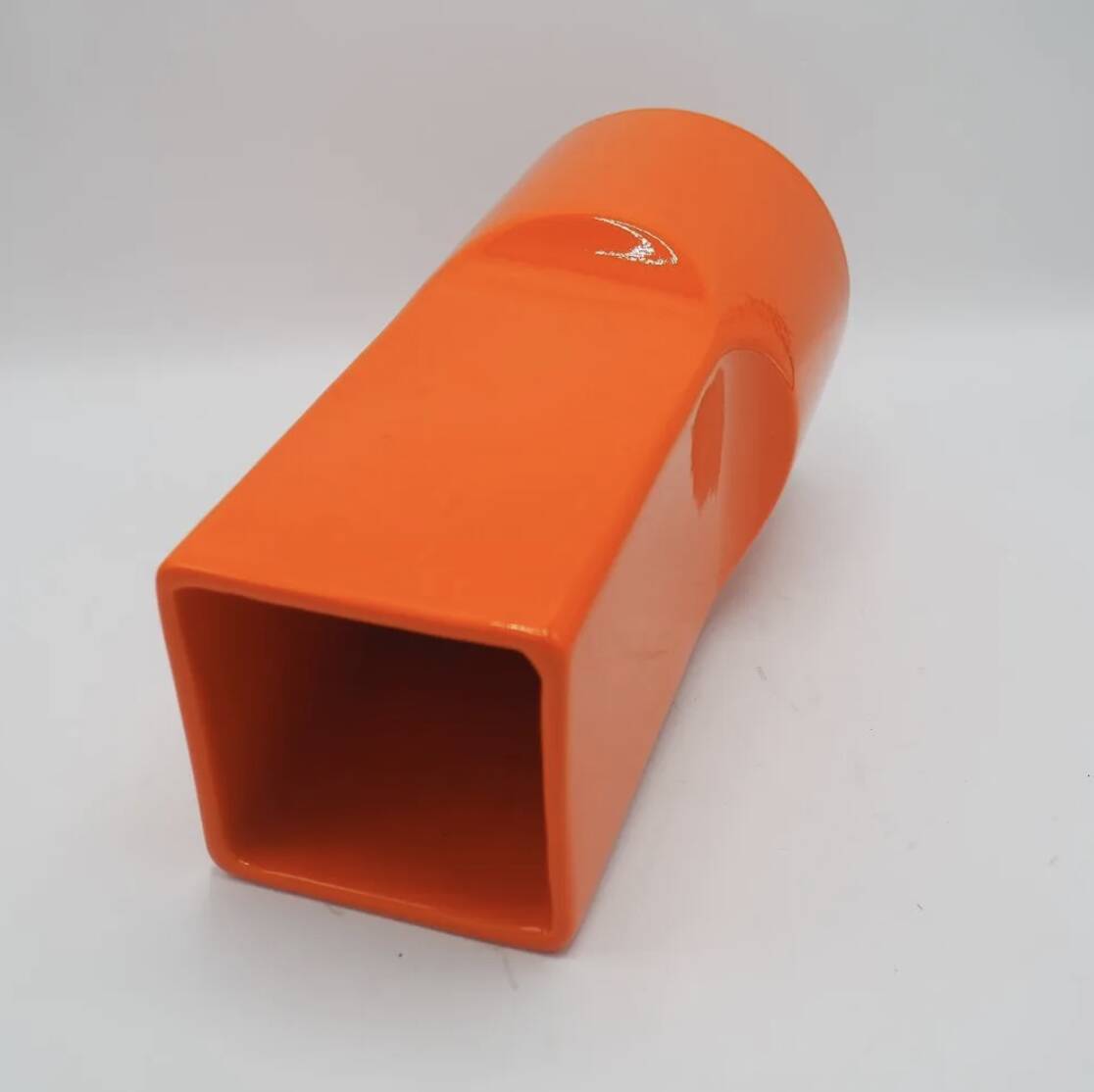Gabbianelli vase – Italian design from the 1970s – orange-red ceramic
