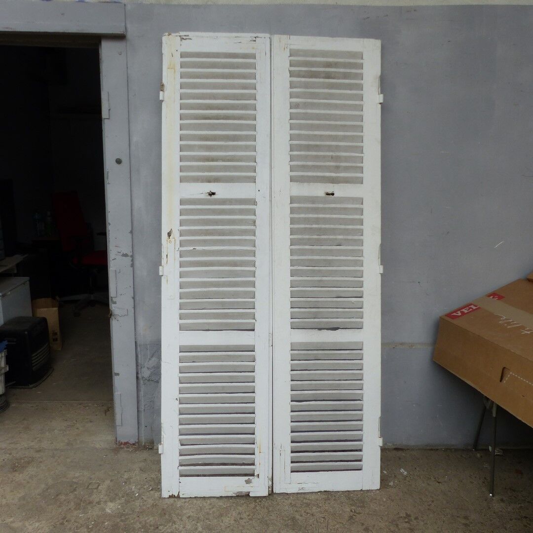 Old wooden shutters 2 leafs