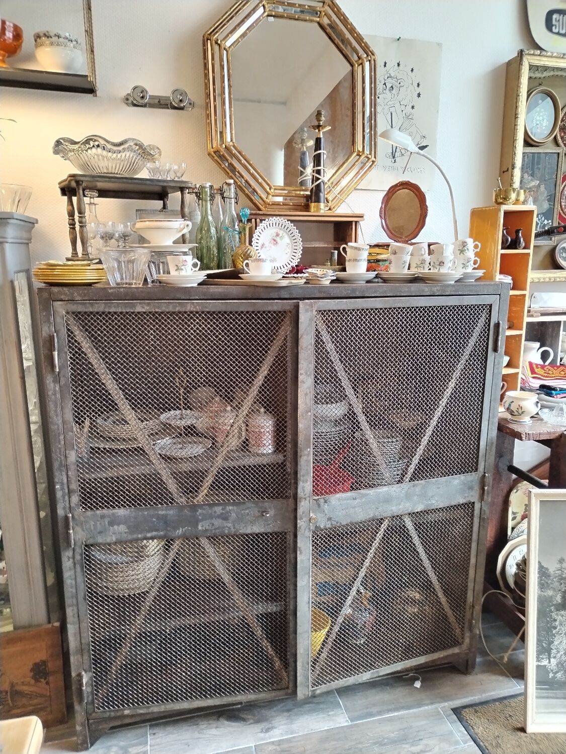 Industrial cabinet