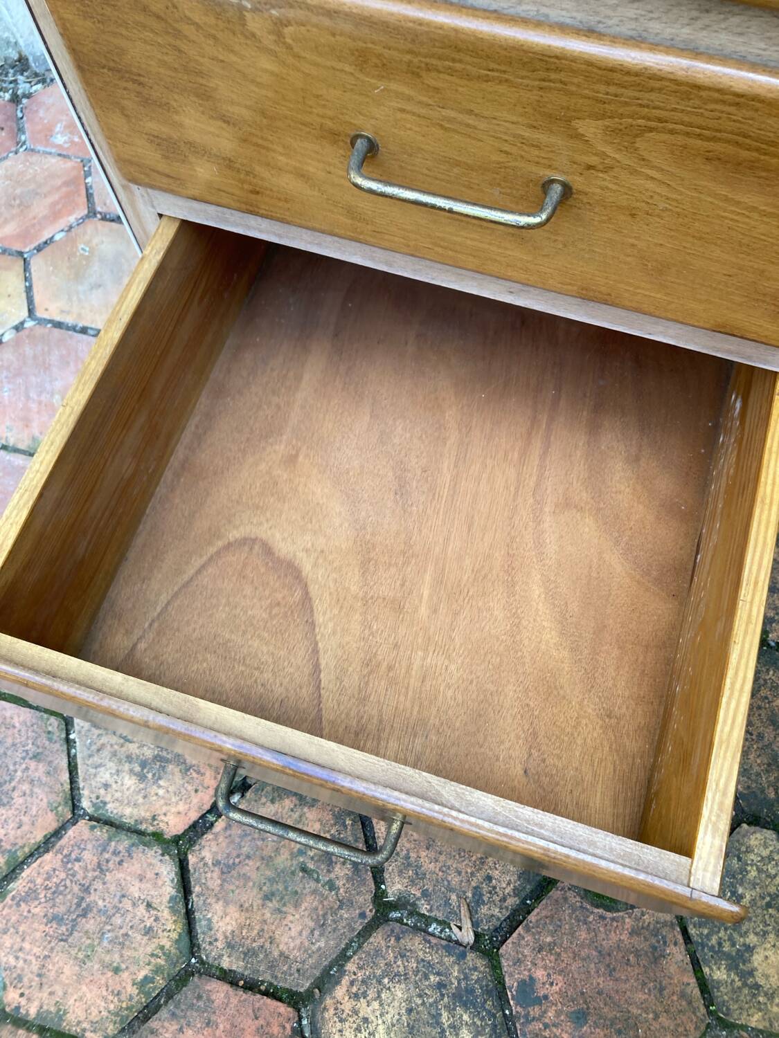 Vintage chest of drawers