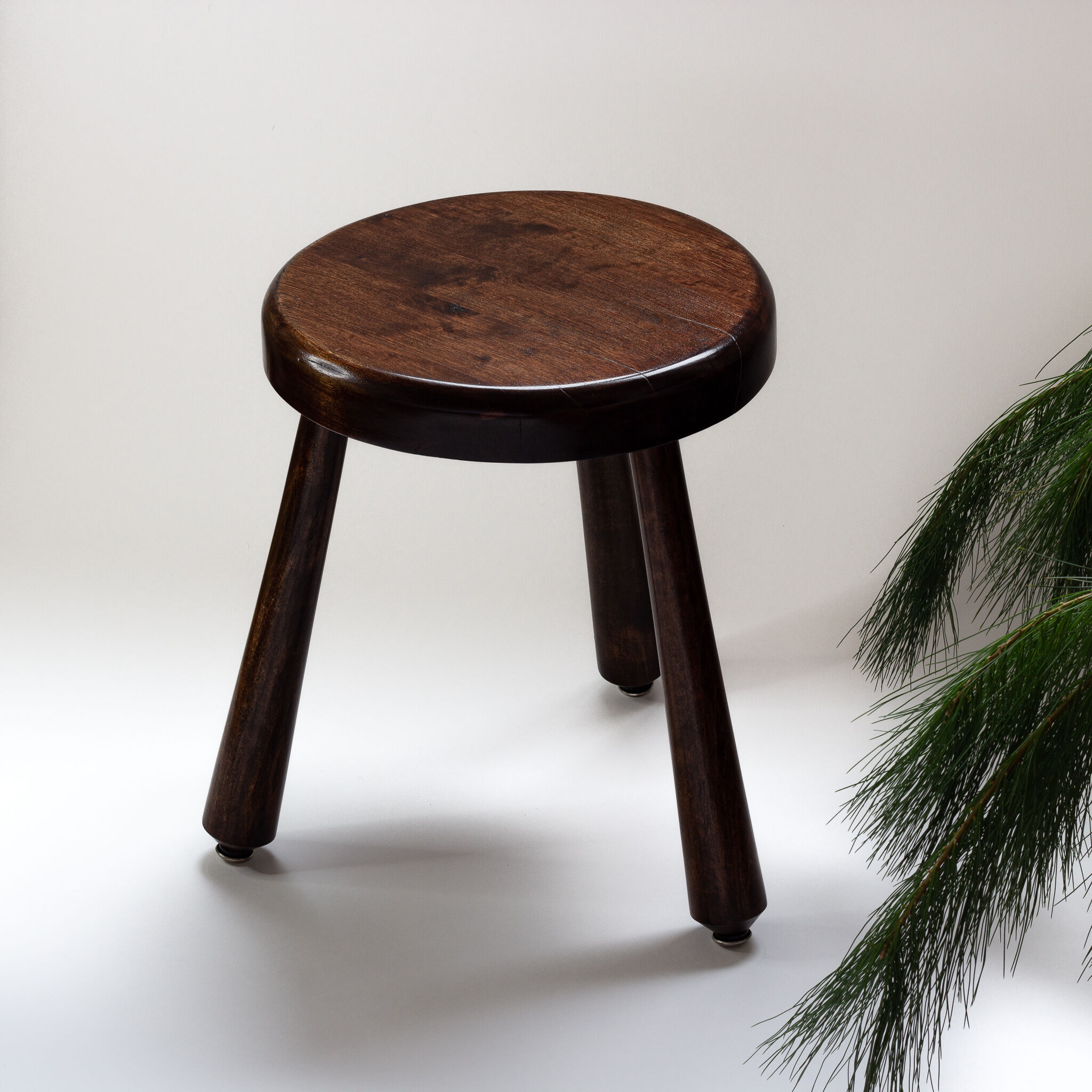 Solid wood tripod stool ⎮Folk art ⎮Mid-20th century