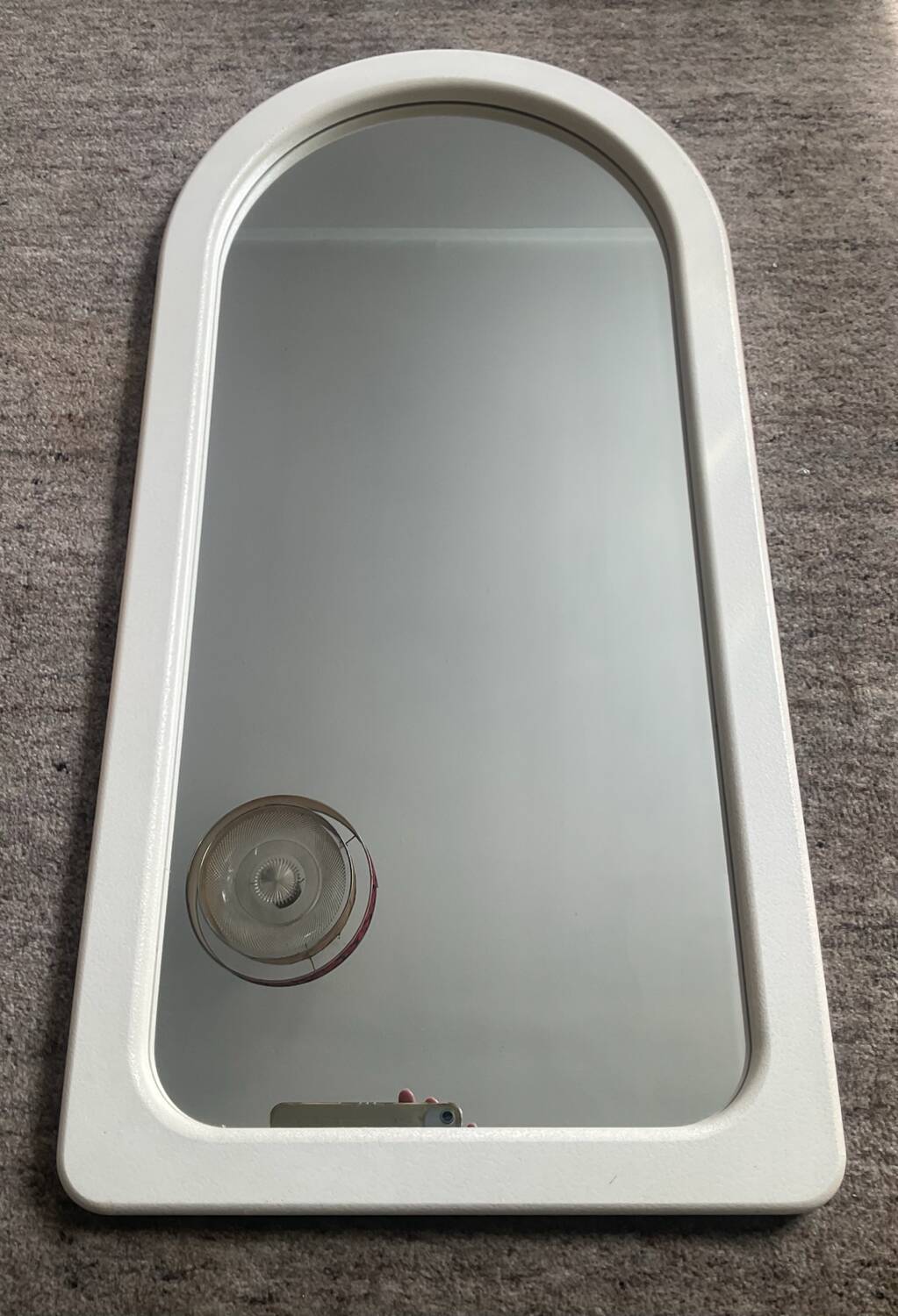 Vintage wooden mirror in white from the 70s-80s.