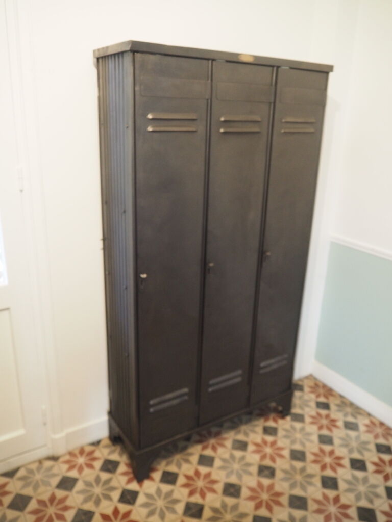 Cloakroom Strafor Forges Strasbourg 1950